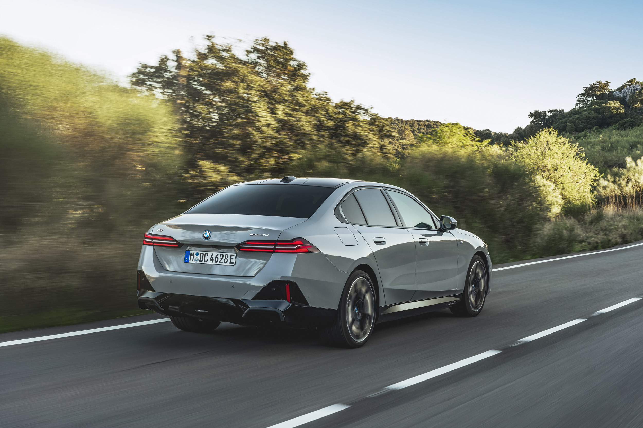 2024 BMW i5 5-Series 13