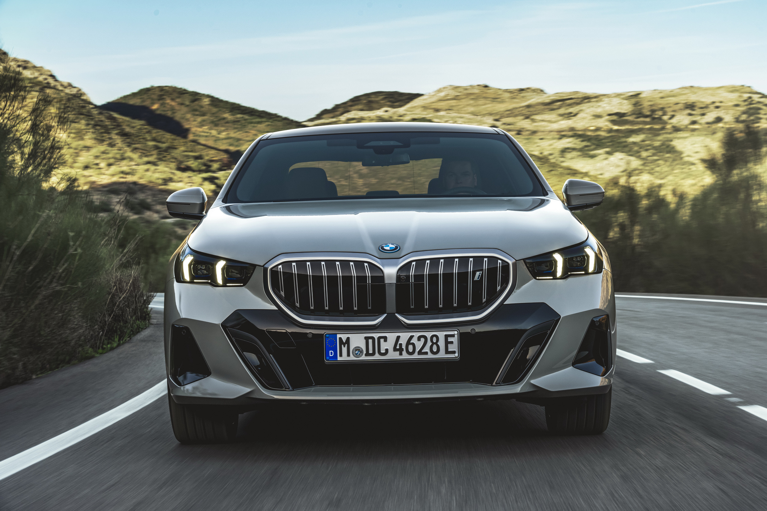 2024 BMW i5 5-Series 14