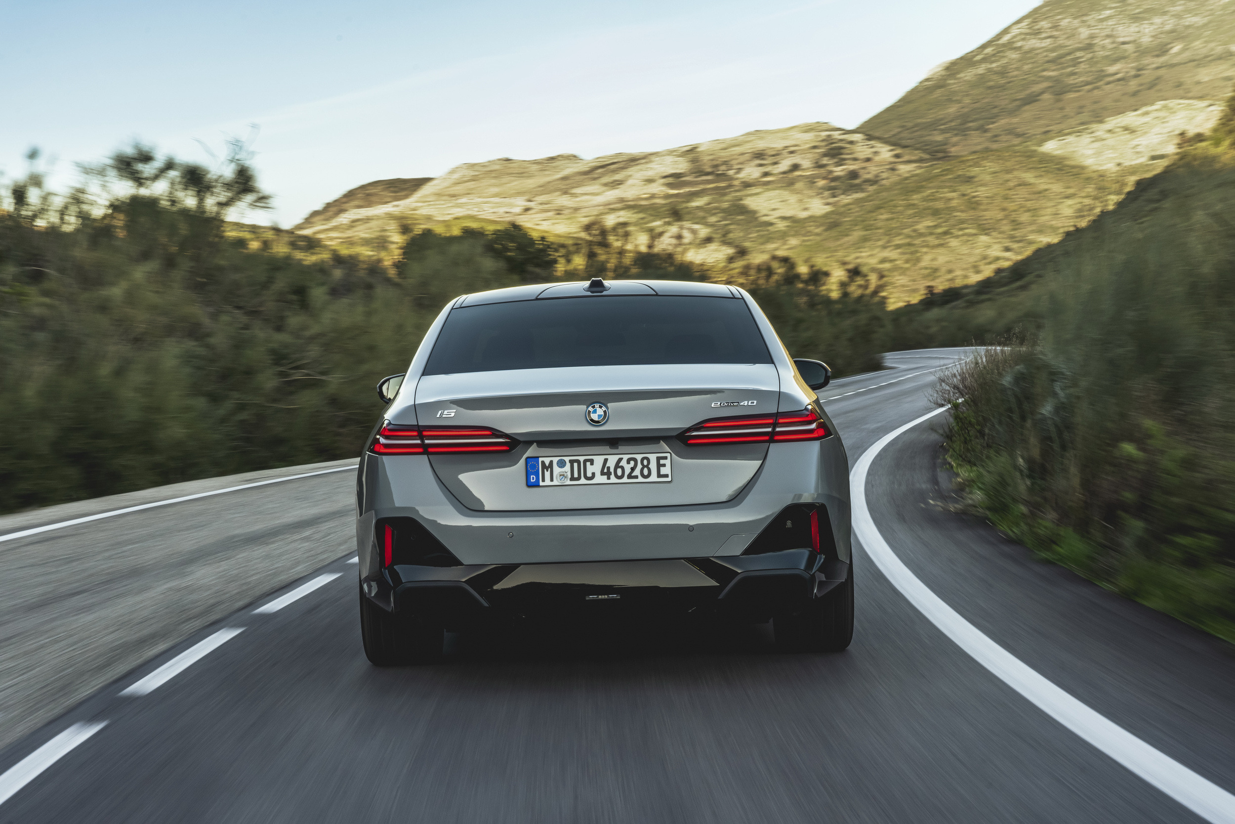 2024 BMW i5 5-Series 15