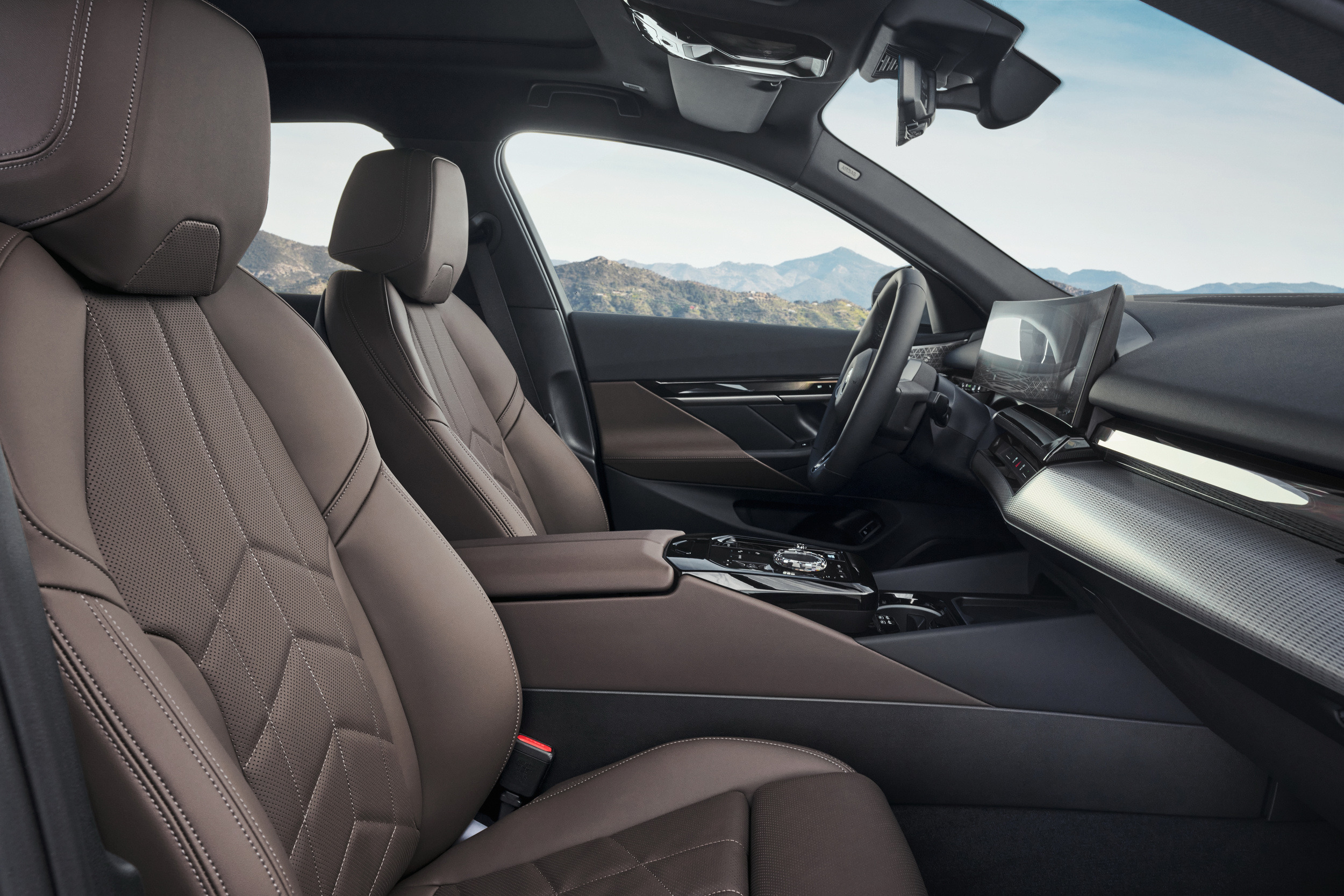 2024 BMW i5 5-Series 41