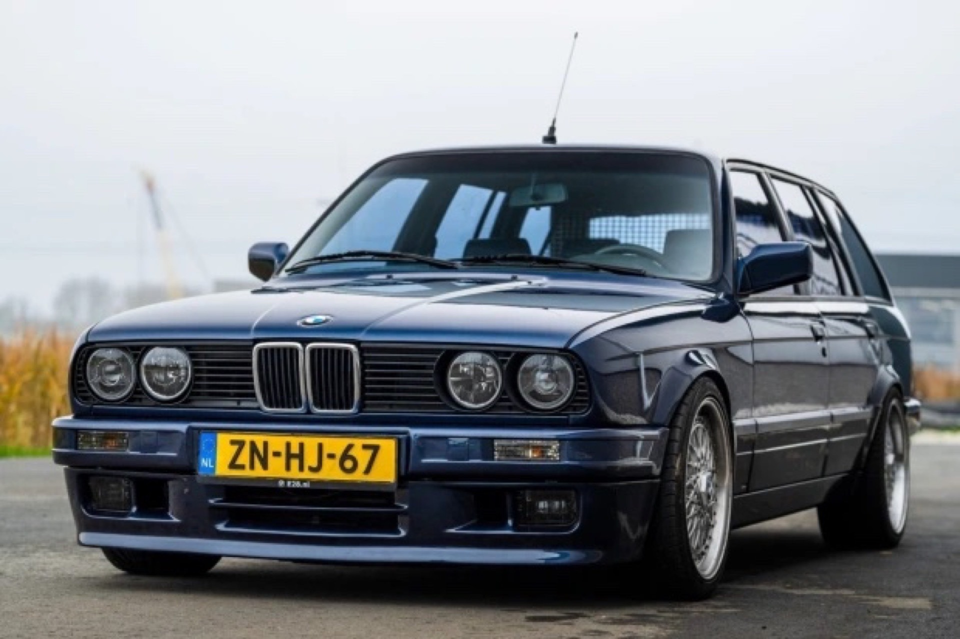 1990 BMW 320i M52B28 E30 Touring 08