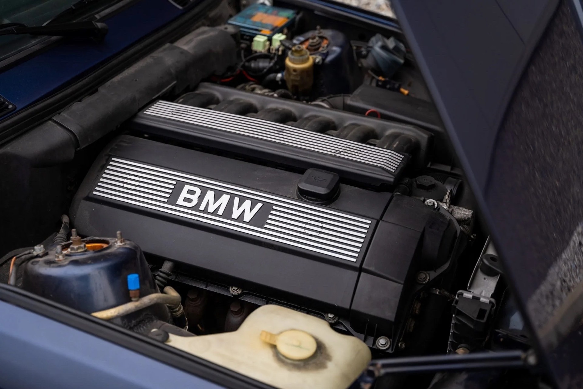 1990 BMW 320i M52B28 E30 Touring 14