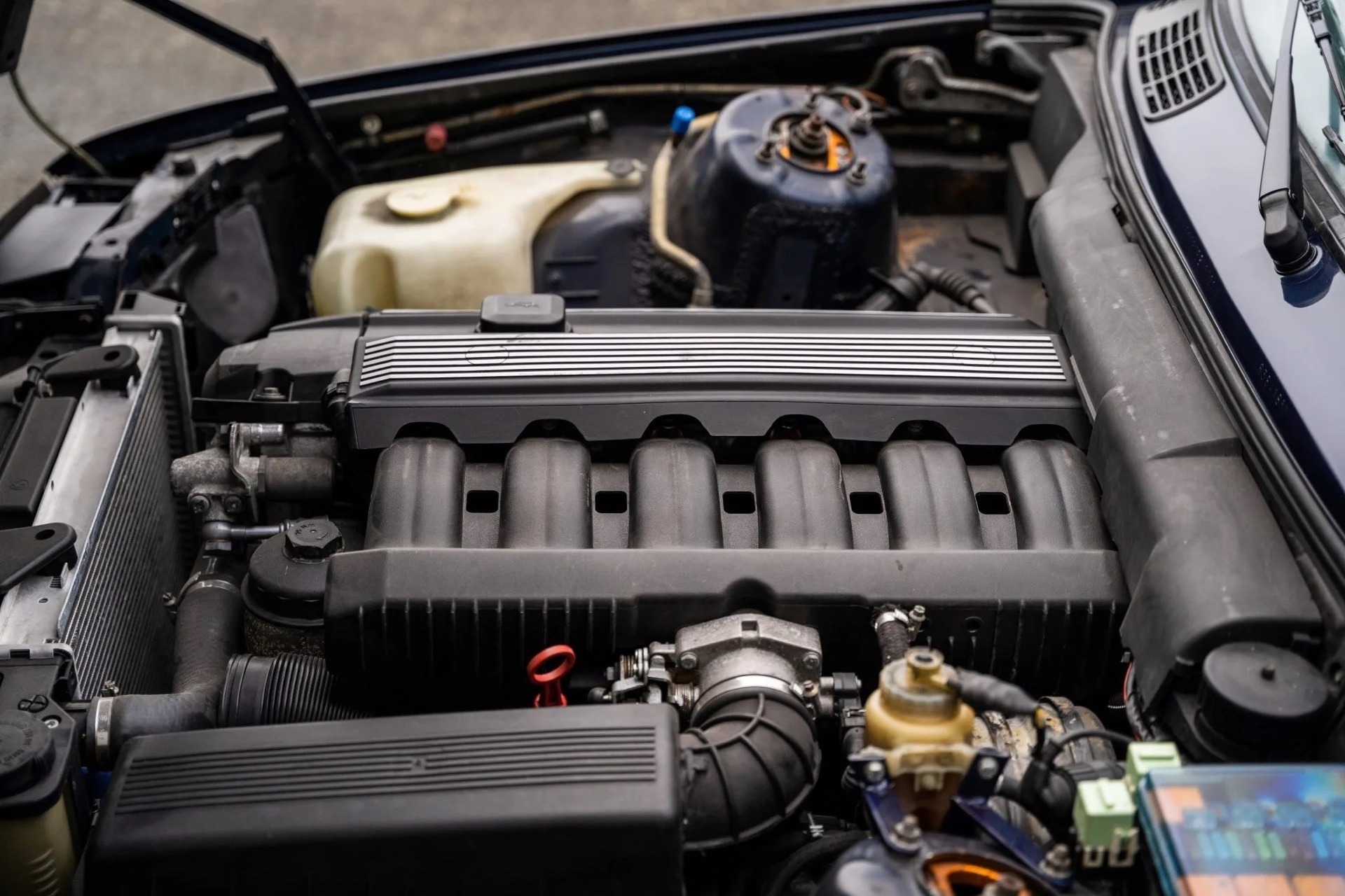 1990 BMW 320i M52B28 E30 Touring 24