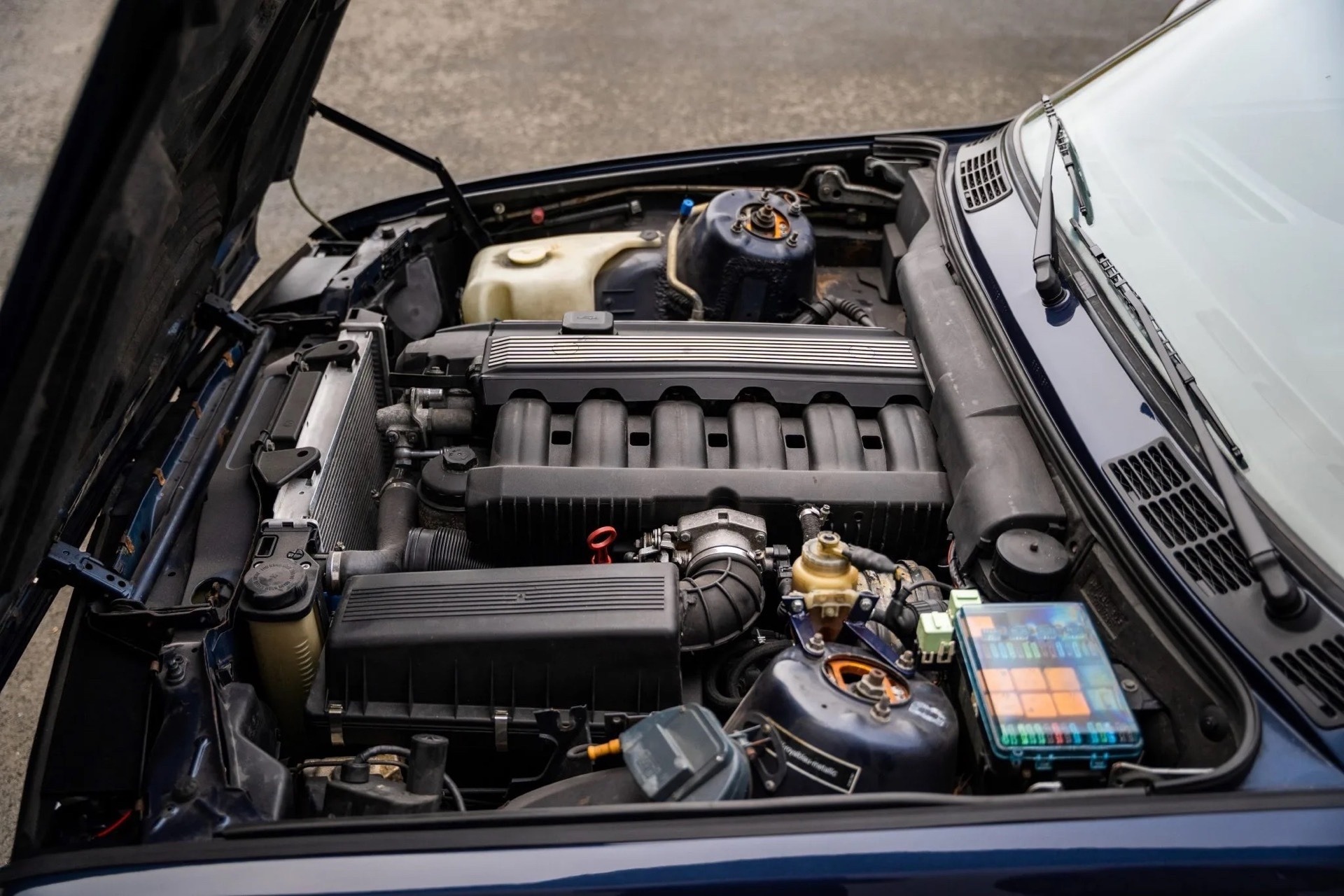 1990 BMW 320i M52B28 E30 Touring 46