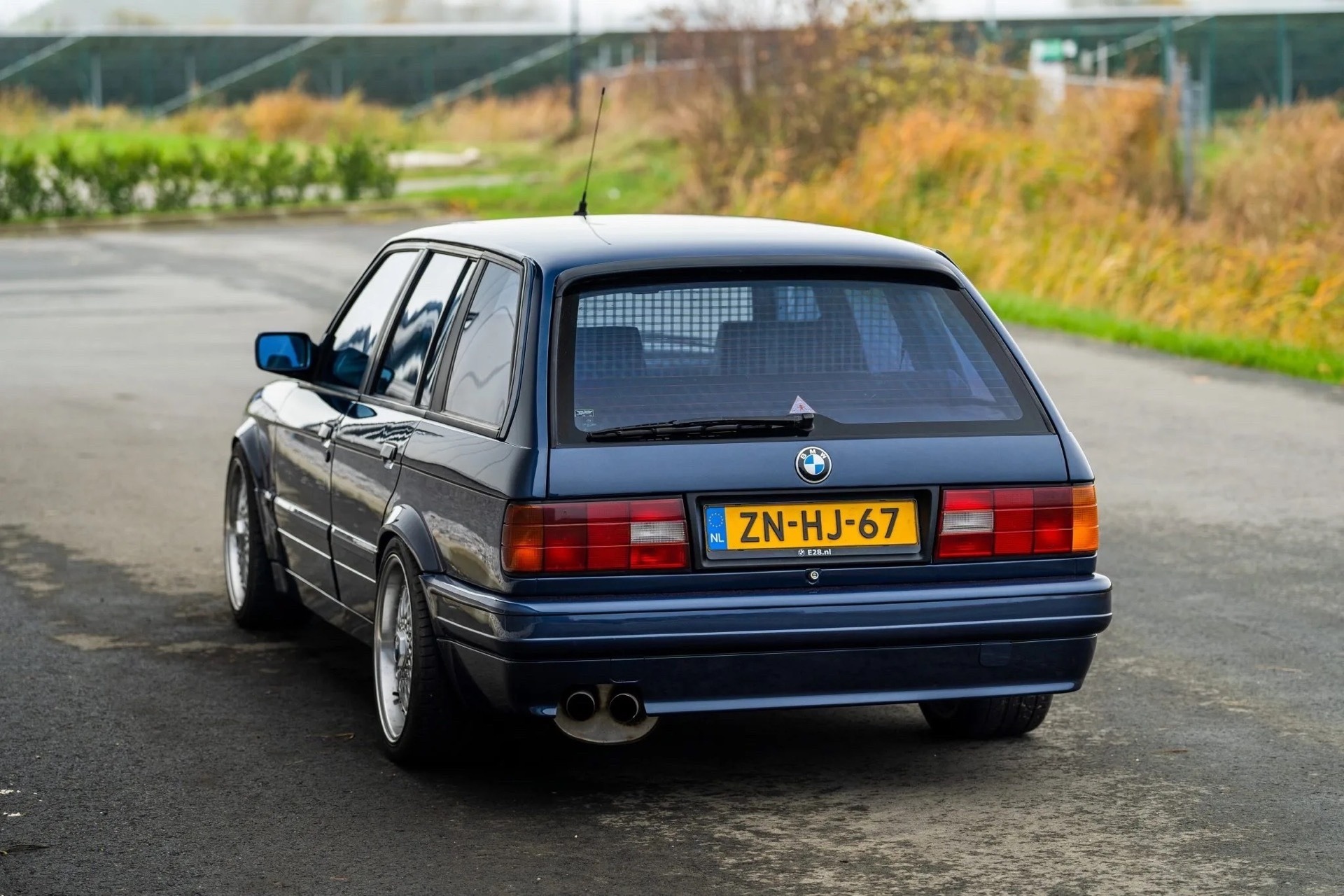 1990 BMW 320i M52B28 E30 Touring 60