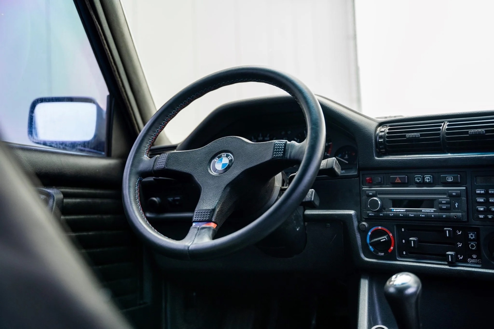 1990 BMW 320i M52B28 E30 Touring 77