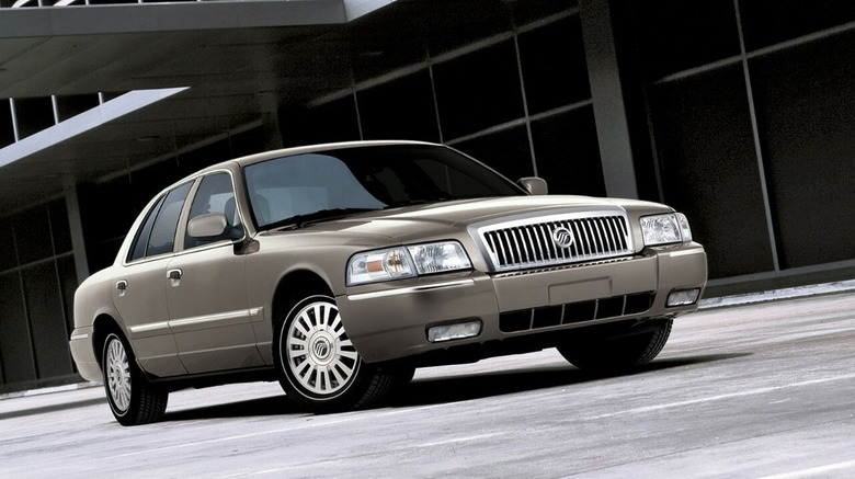 2006-mercury-marquis-image-1640x920-d