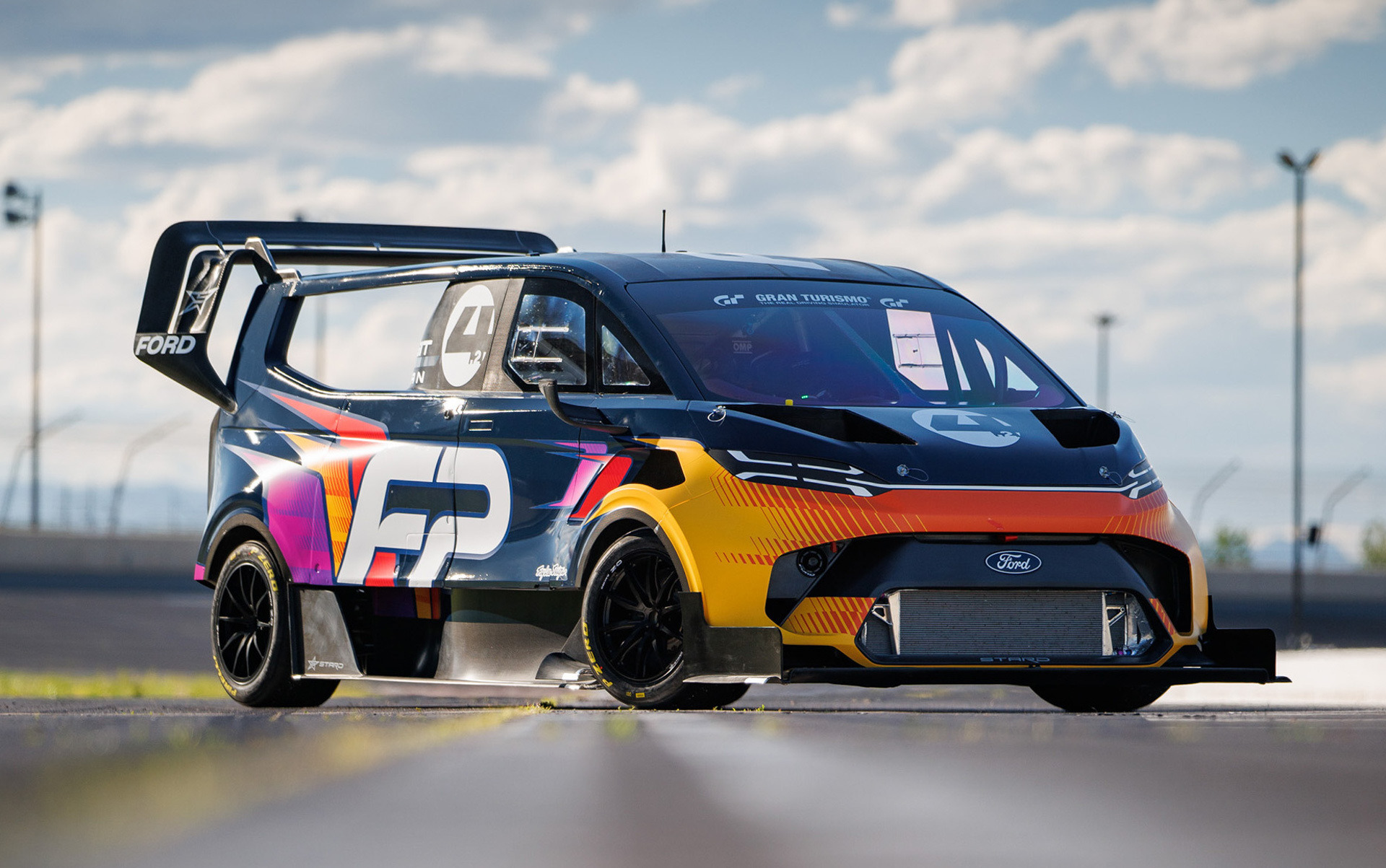Ford Performance E-Transit SuperVan 00004