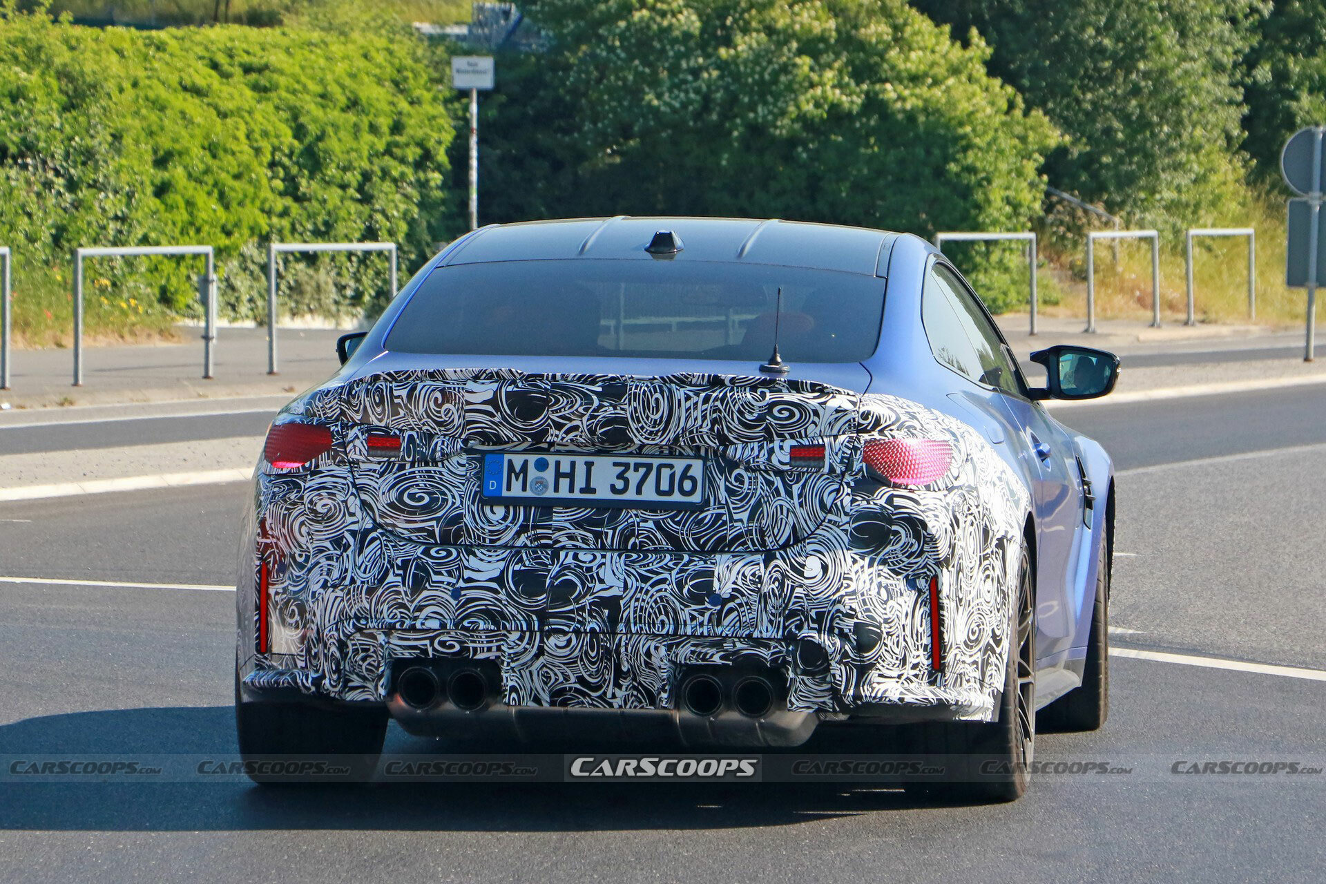 2025-BMW-M4-Coupe-614-11