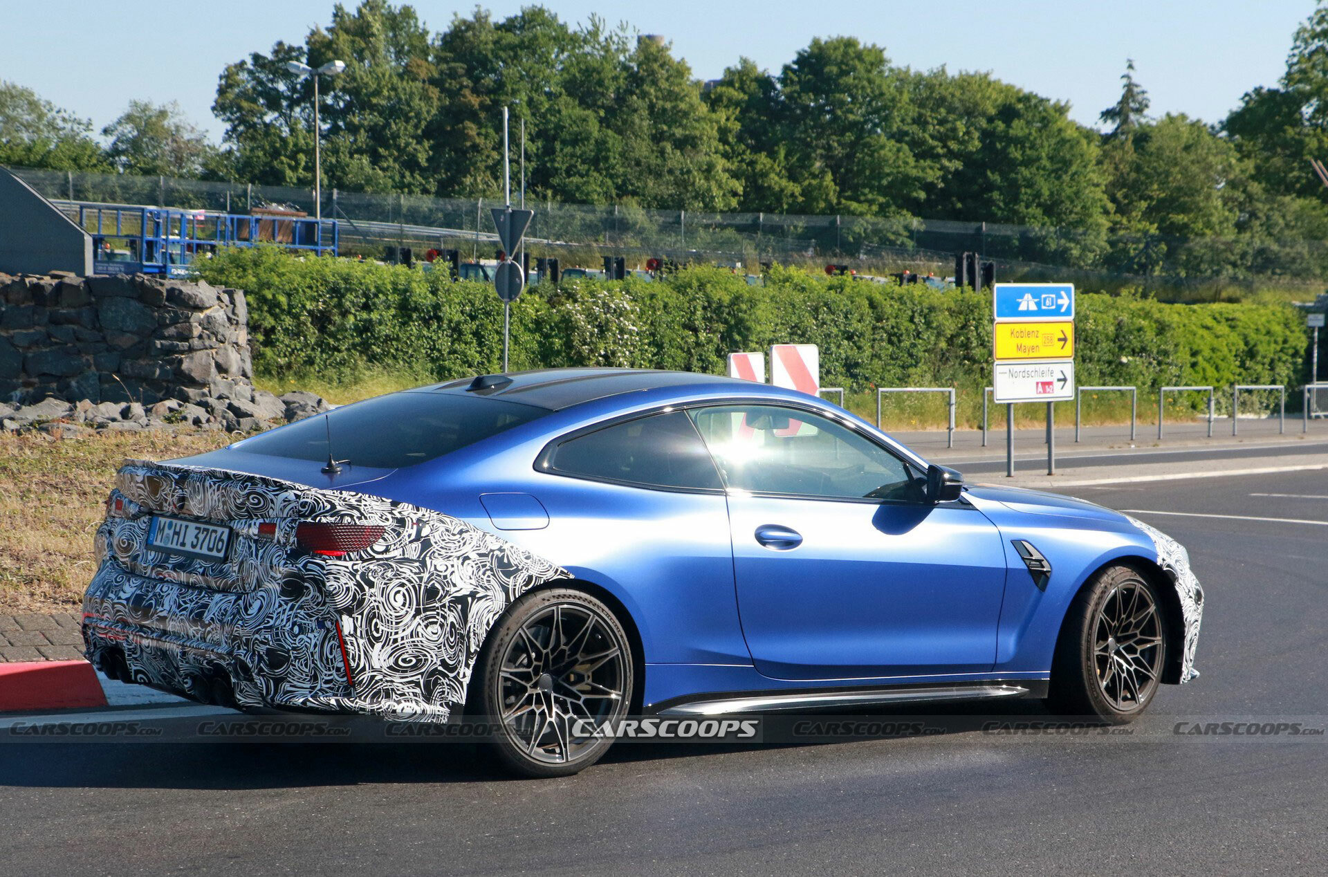 2025-BMW-M4-Coupe-614-9