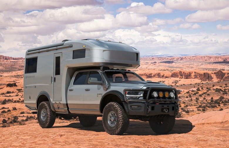 AEV TruckHouse BCR 629 1