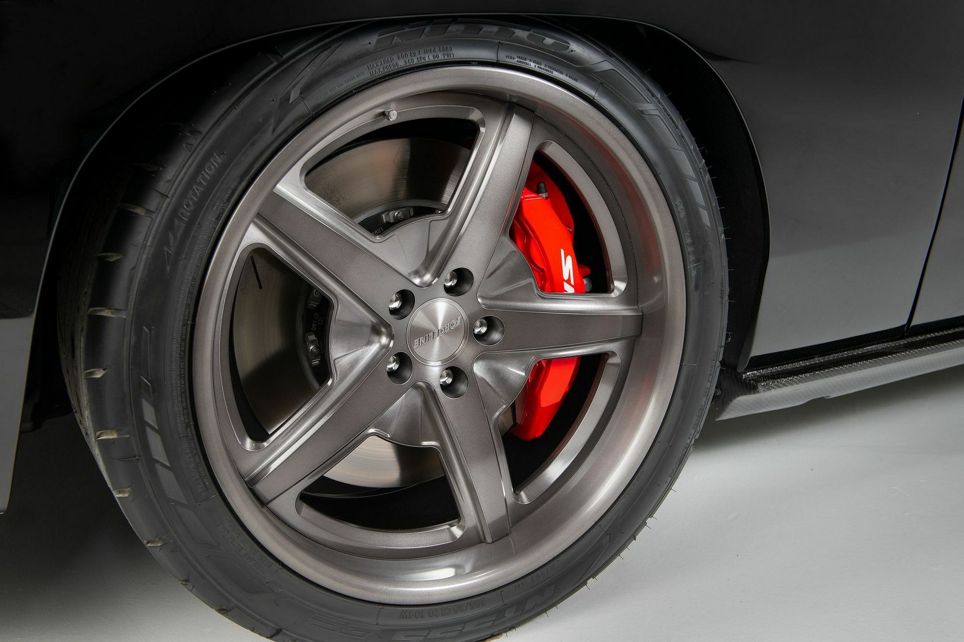 ExoMod Dodge Challenger Hellcat - 5