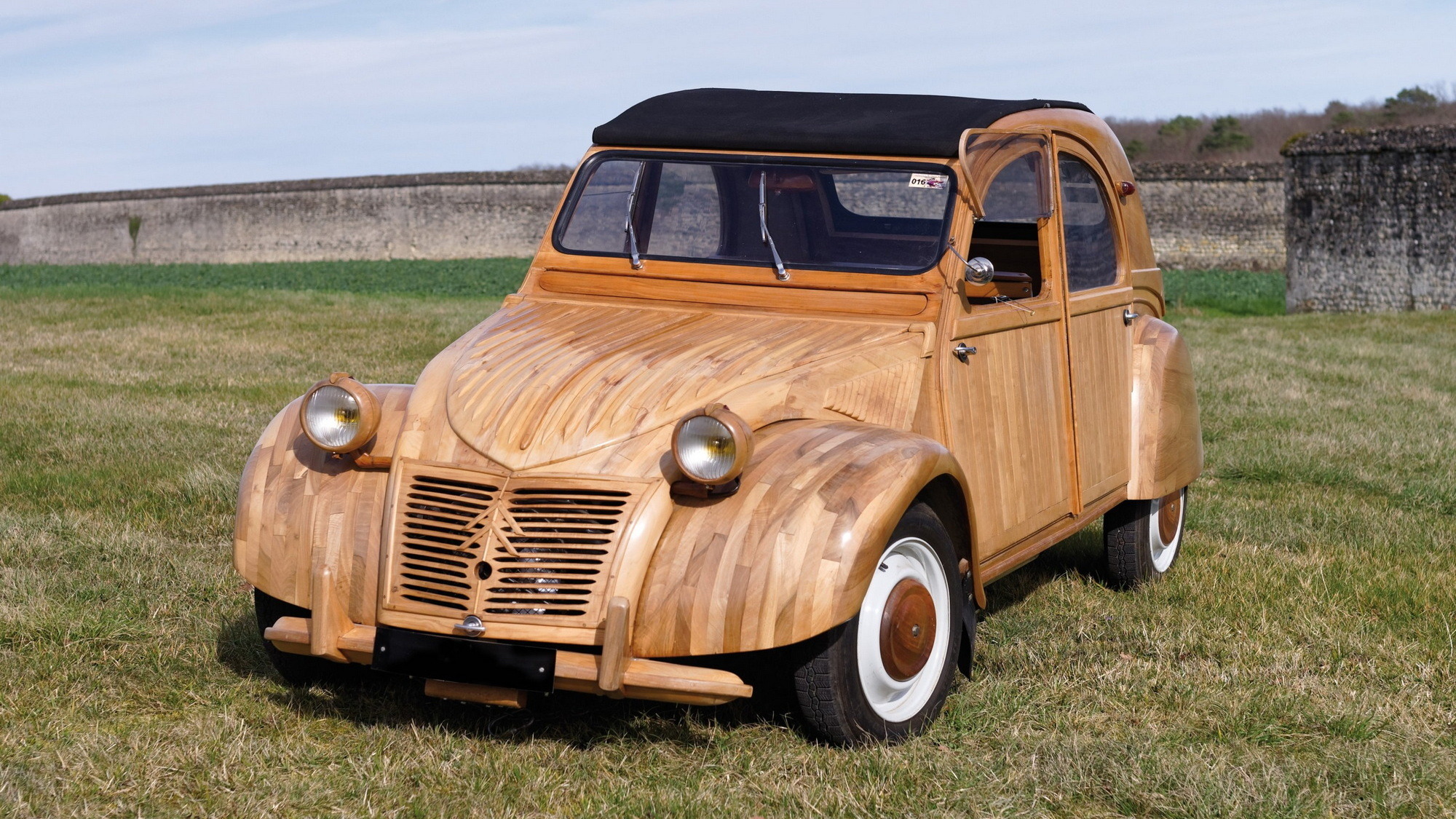 1955 Citroen 2CV wood record holder 1