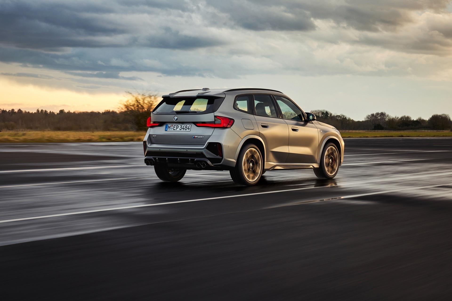 2024 BMW X1 M35i xDrive 13