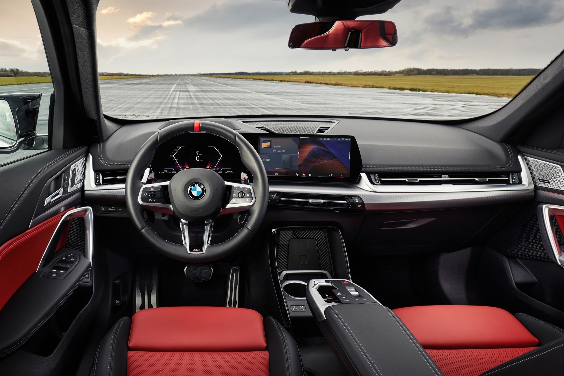 2024 BMW X1 M35i xDrive 34