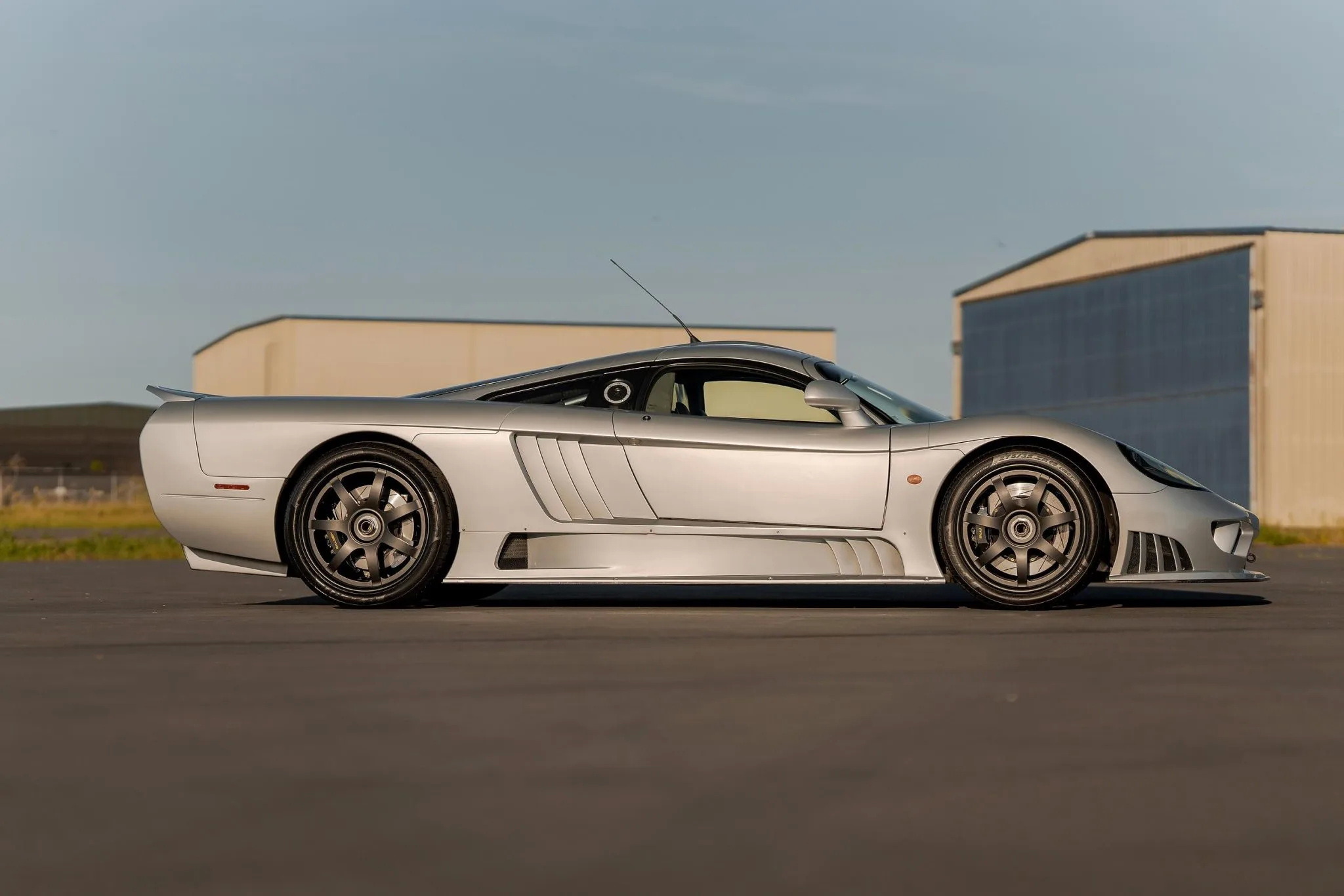 2003_saleen_s7_002-9-scaled
