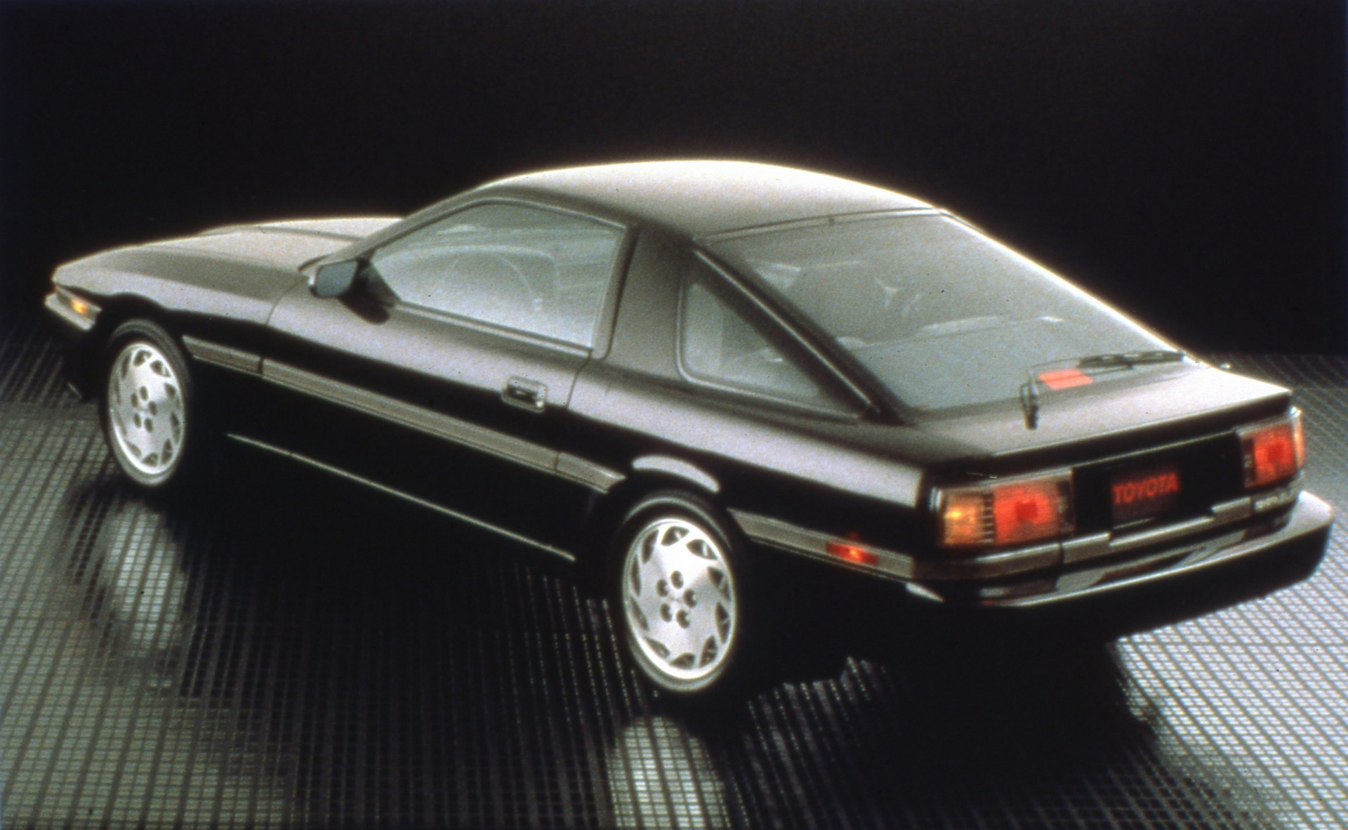 MY86_Supra_001