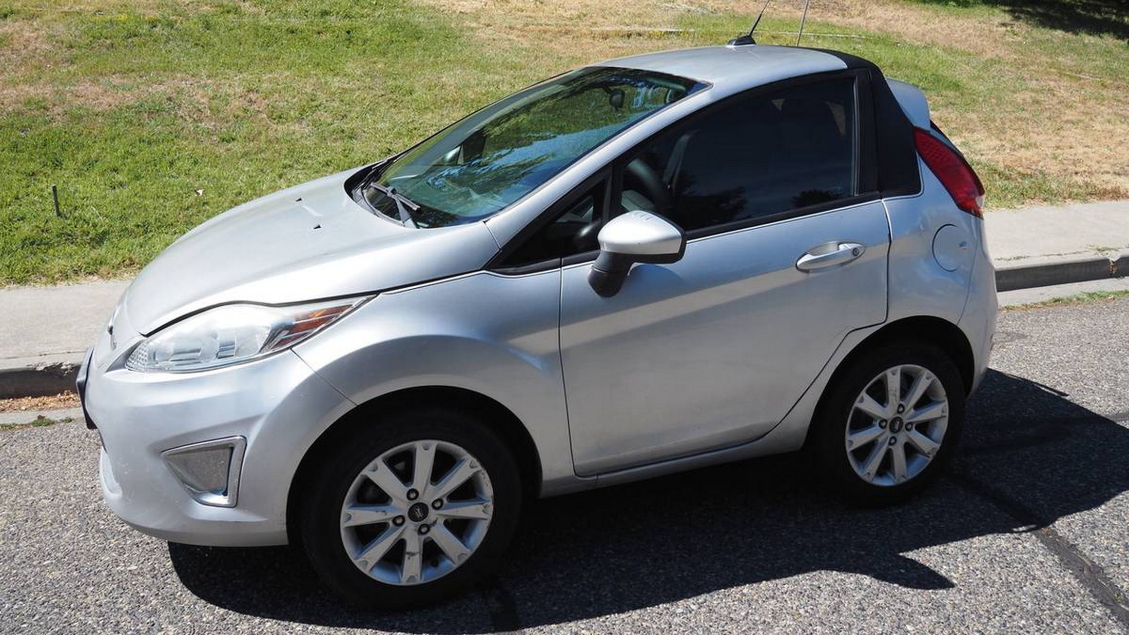 2011 Ford Fiesta Squishy 1