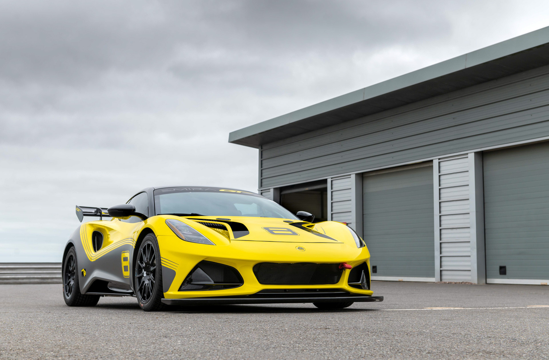 Lotus Emira GT4 00017