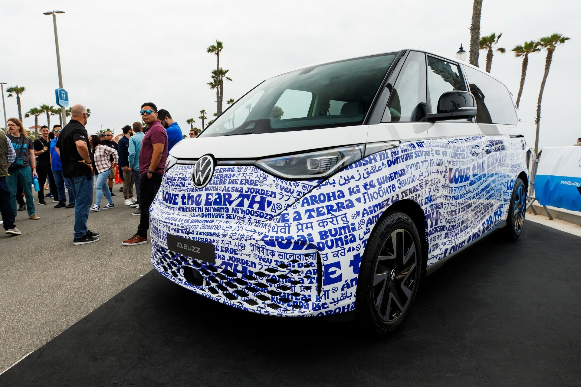 VW ID. Buzz Art Car 1