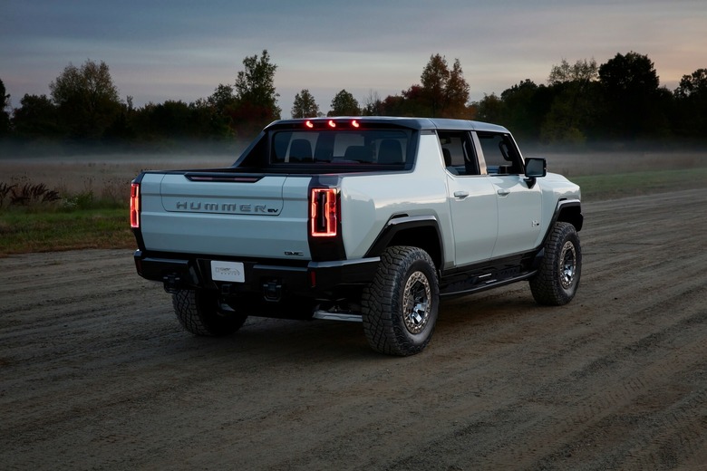 2023 GMC Hummer EV Pickup 2