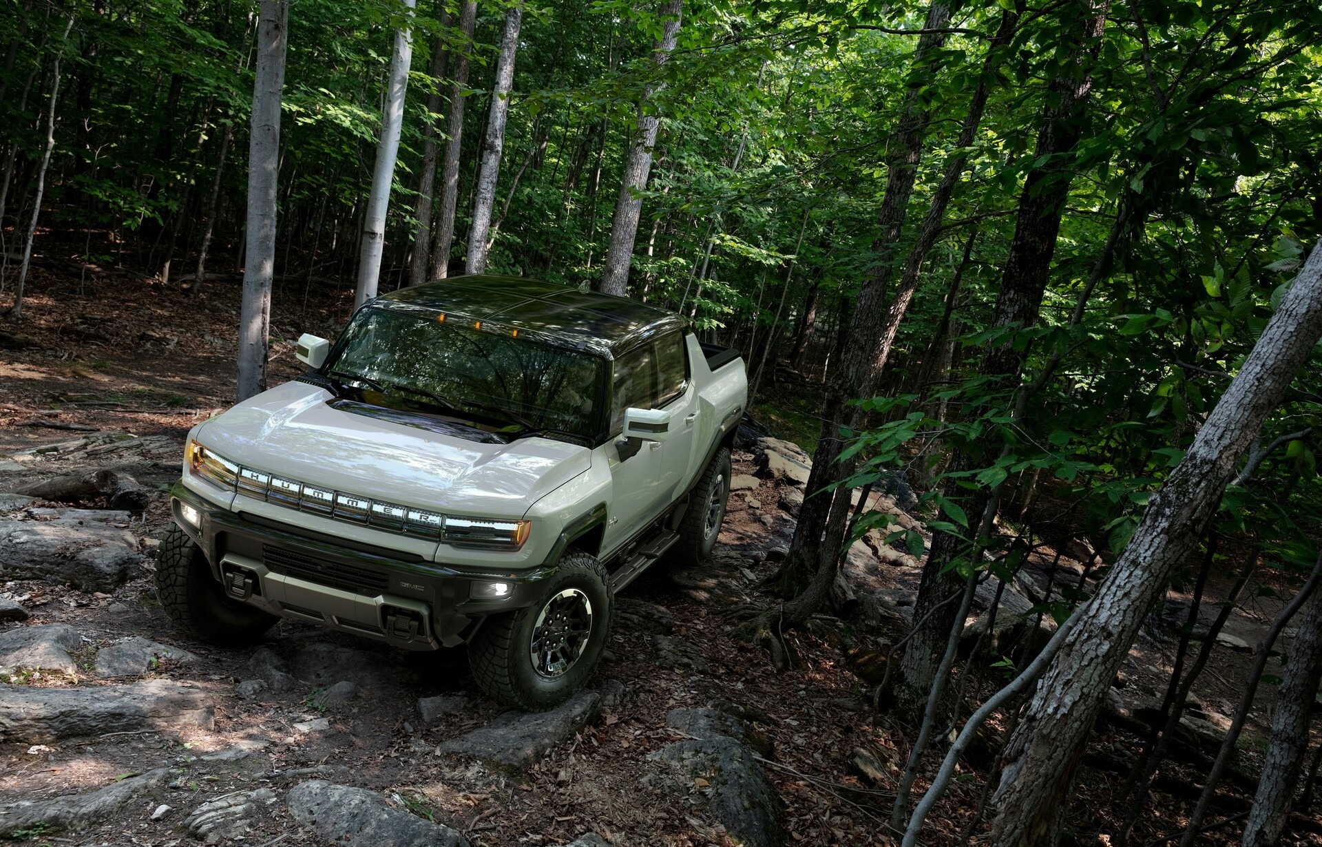 2023 GMC Hummer EV Pickup 1