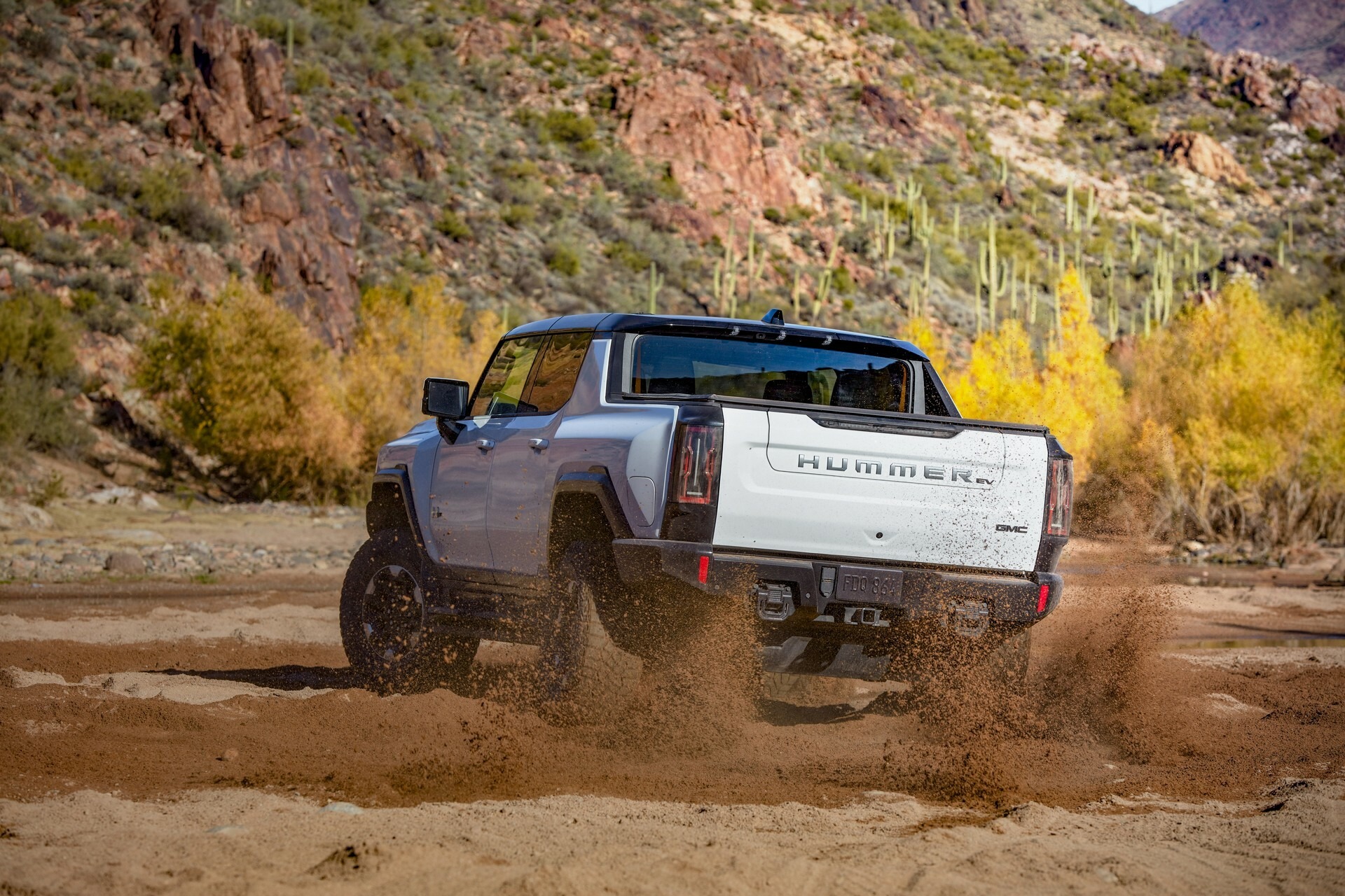 2023 GMC Hummer EV Pickup 14