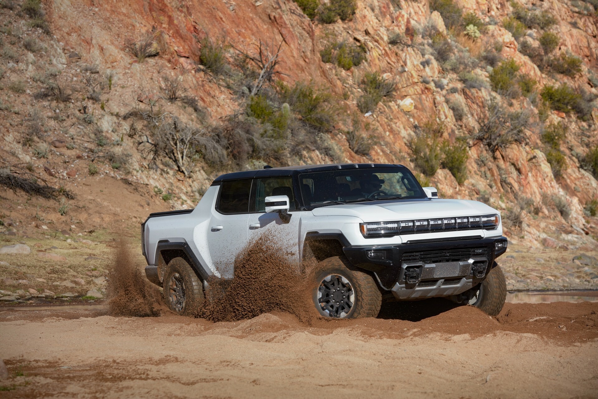 2023 GMC Hummer EV Pickup 15