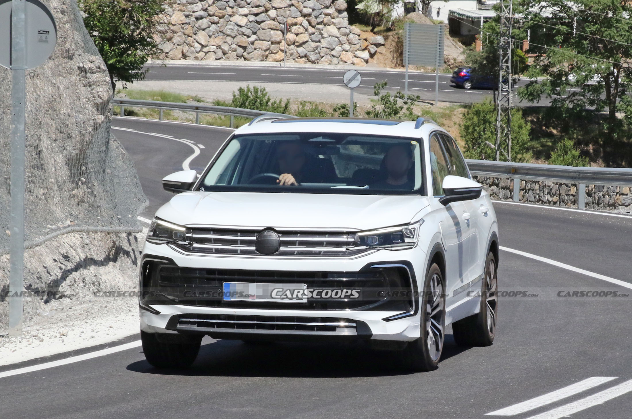 VW Tiguan PHEV scoop 00003
