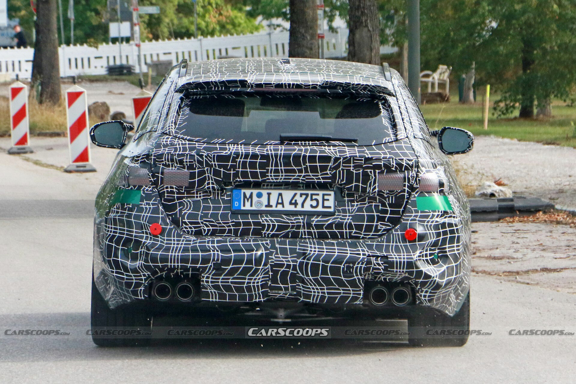 2025-BMW-M5-Touring-728-18