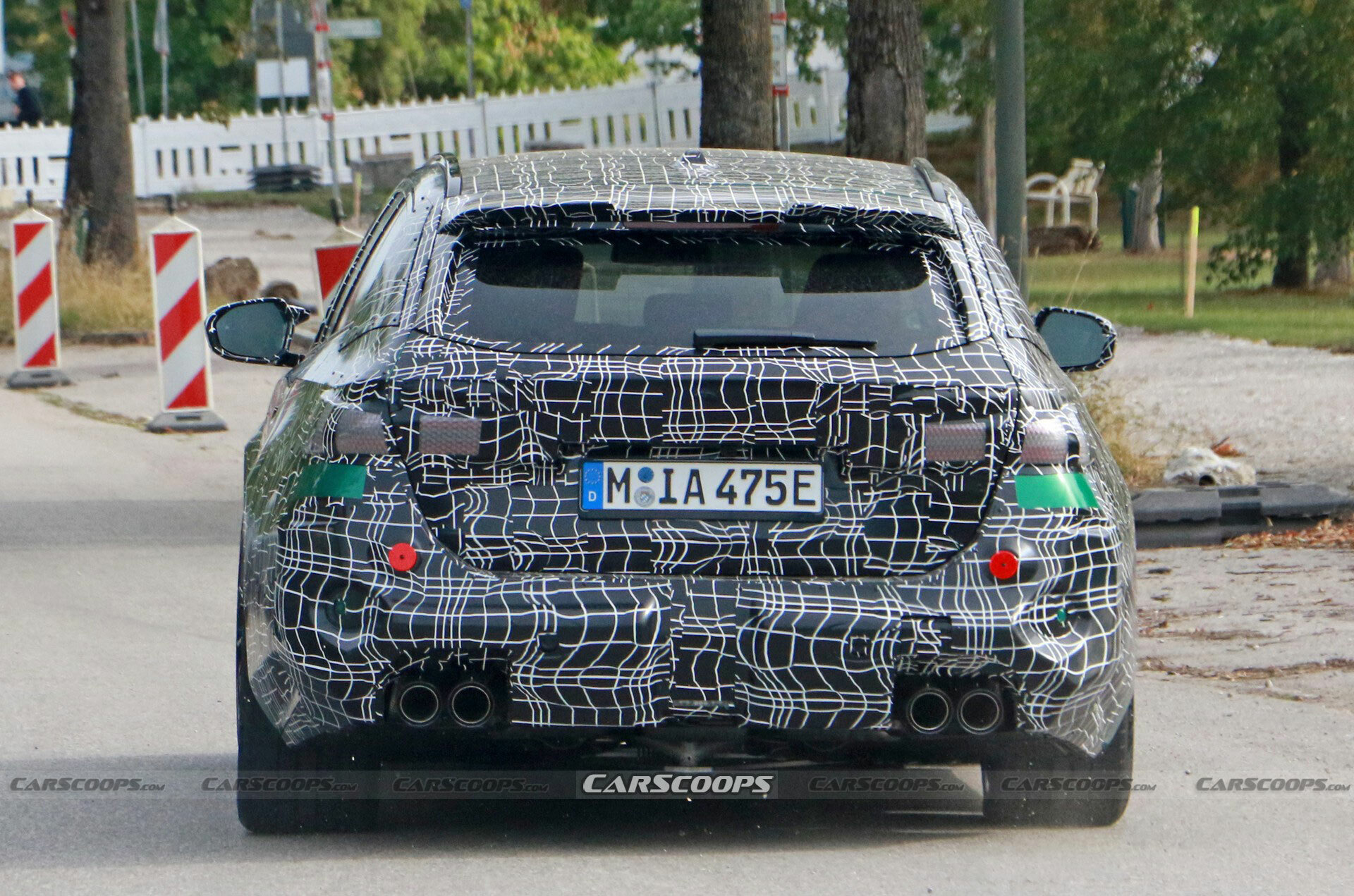 2025-BMW-M5-Touring-728-19