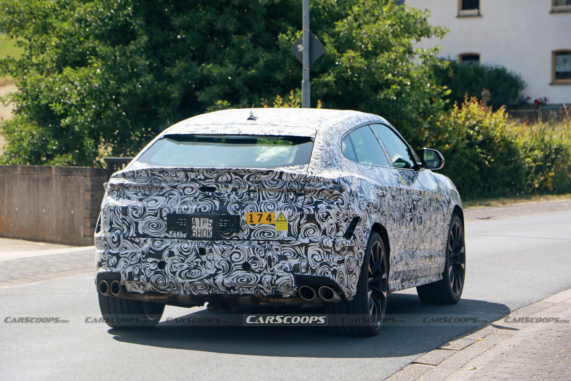 2024 Lamborghini Urus 726 2