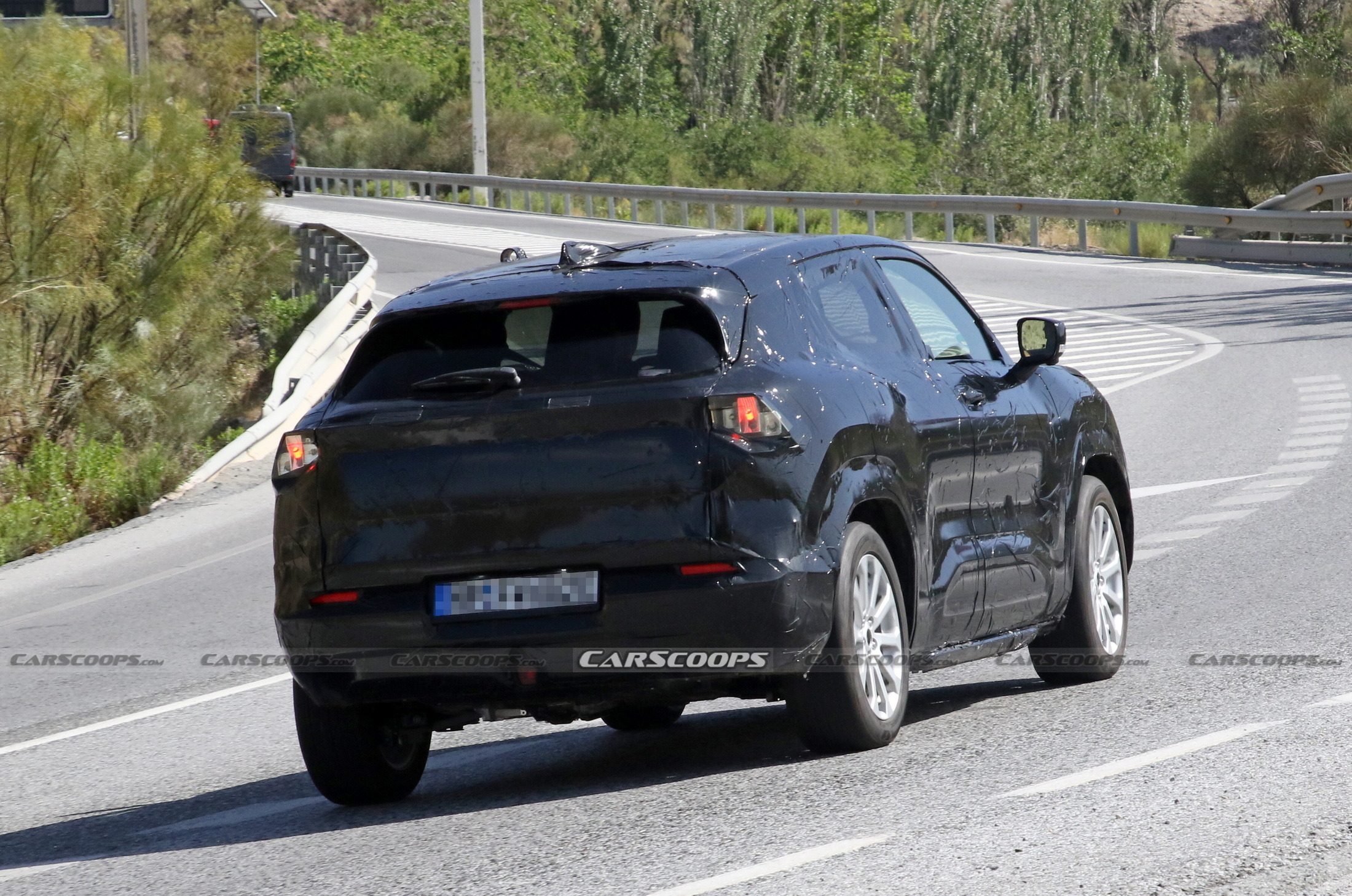 Suzuki eVX Scoop (12)