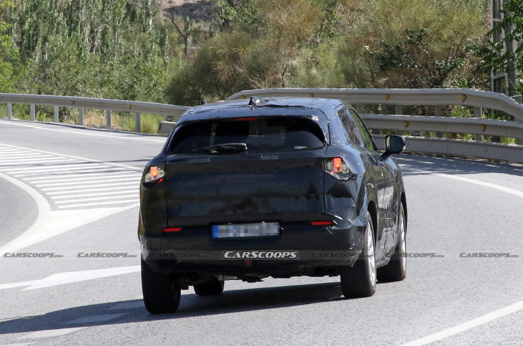 Suzuki eVX Scoop (14)