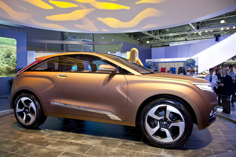 2012 Lada XRAY Concept 2