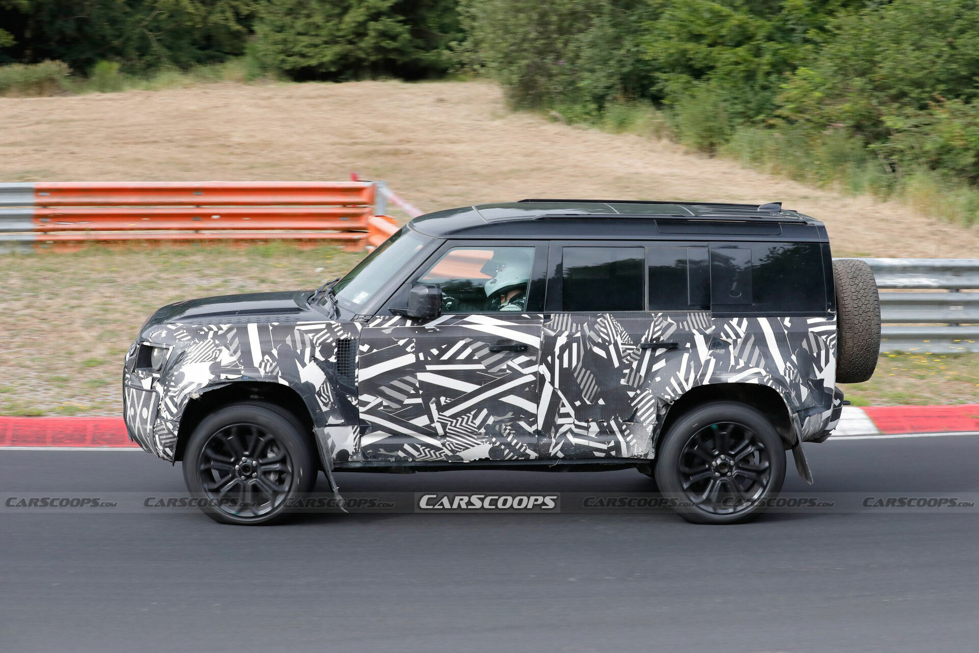 2024 Land Rover Defender SVX CarScoops 720 12