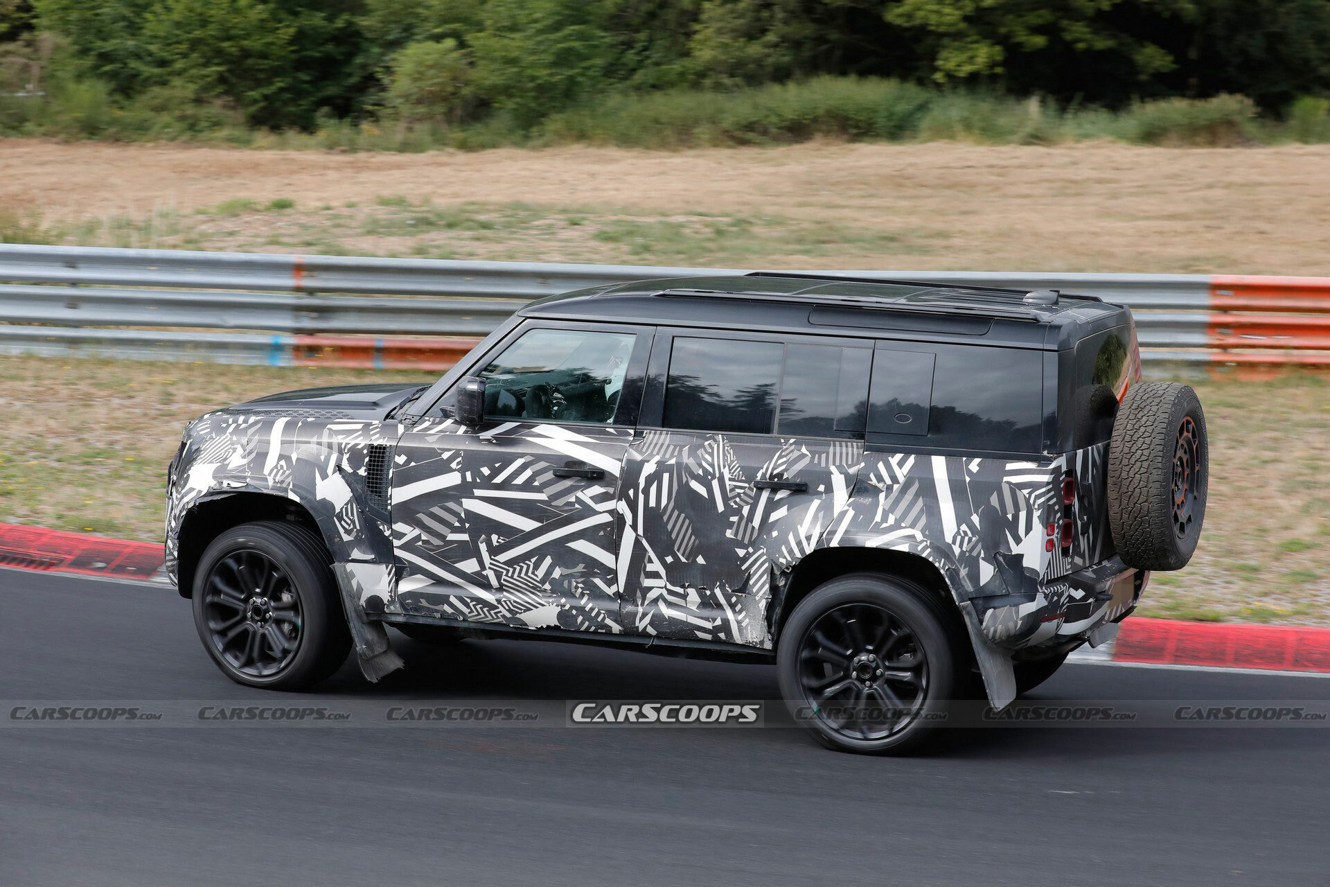 2024 Land Rover Defender SVX CarScoops 720 13