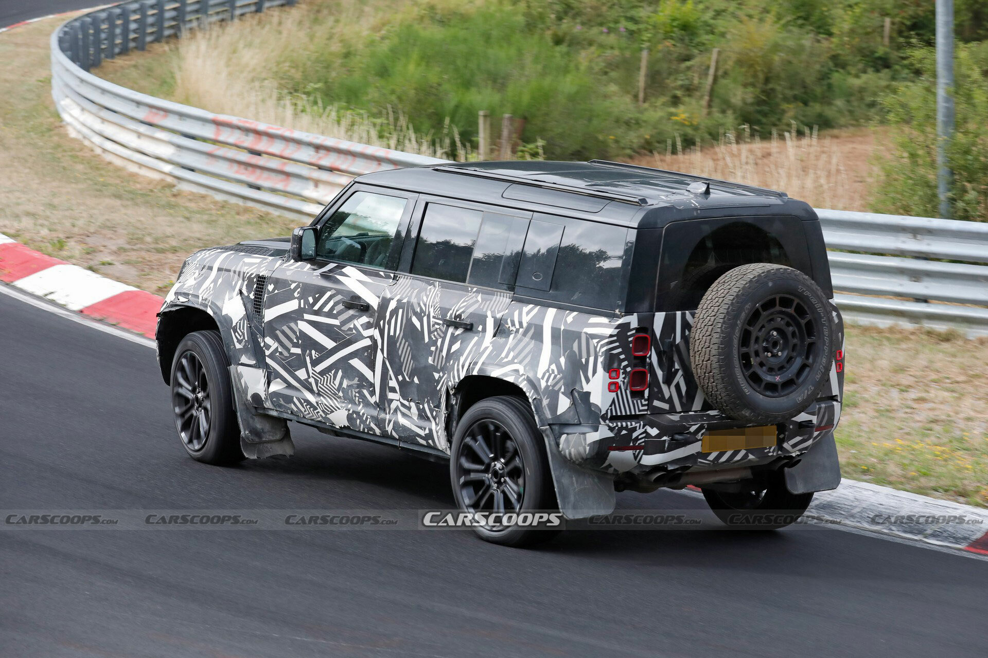 2024 Land Rover Defender SVX CarScoops 720 14