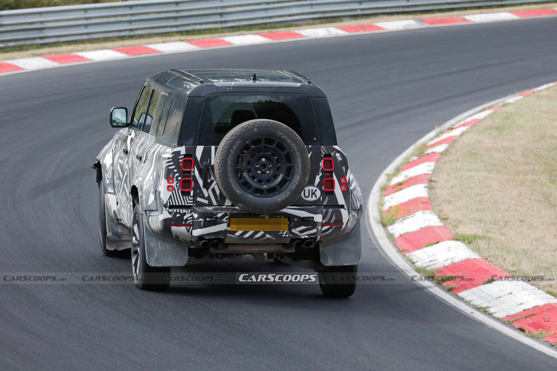 2024 Land Rover Defender SVX CarScoops 720 16