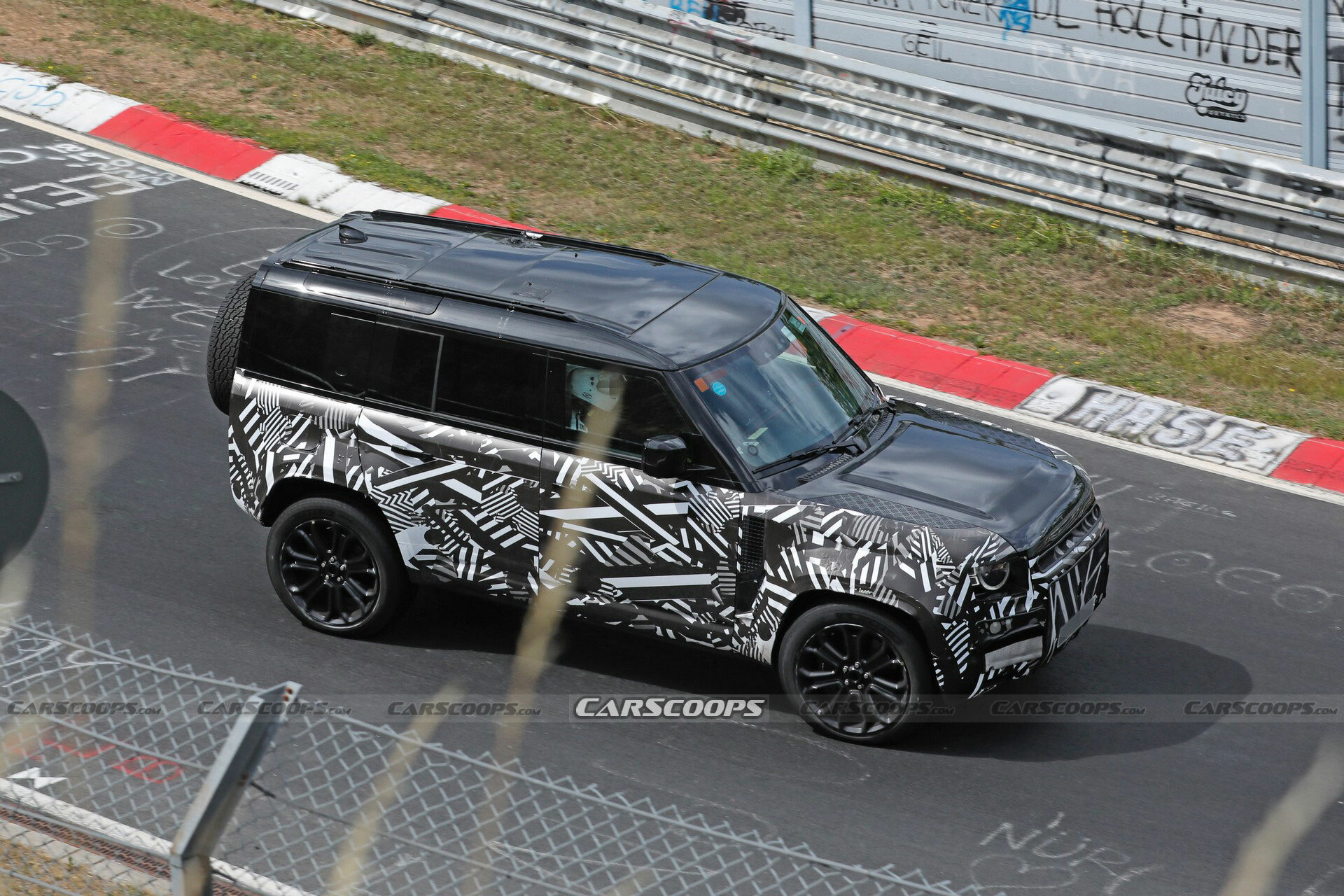 2024 Land Rover Defender SVX CarScoops 720 3