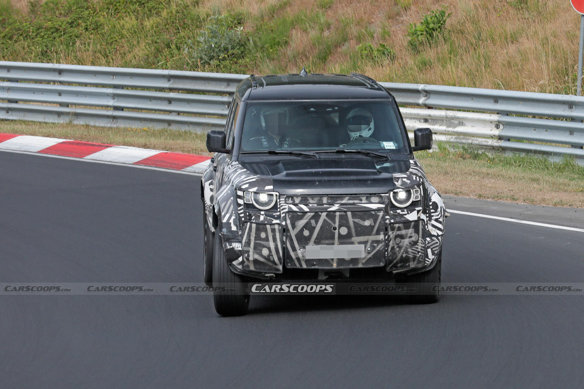2024 Land Rover Defender SVX CarScoops 720 7