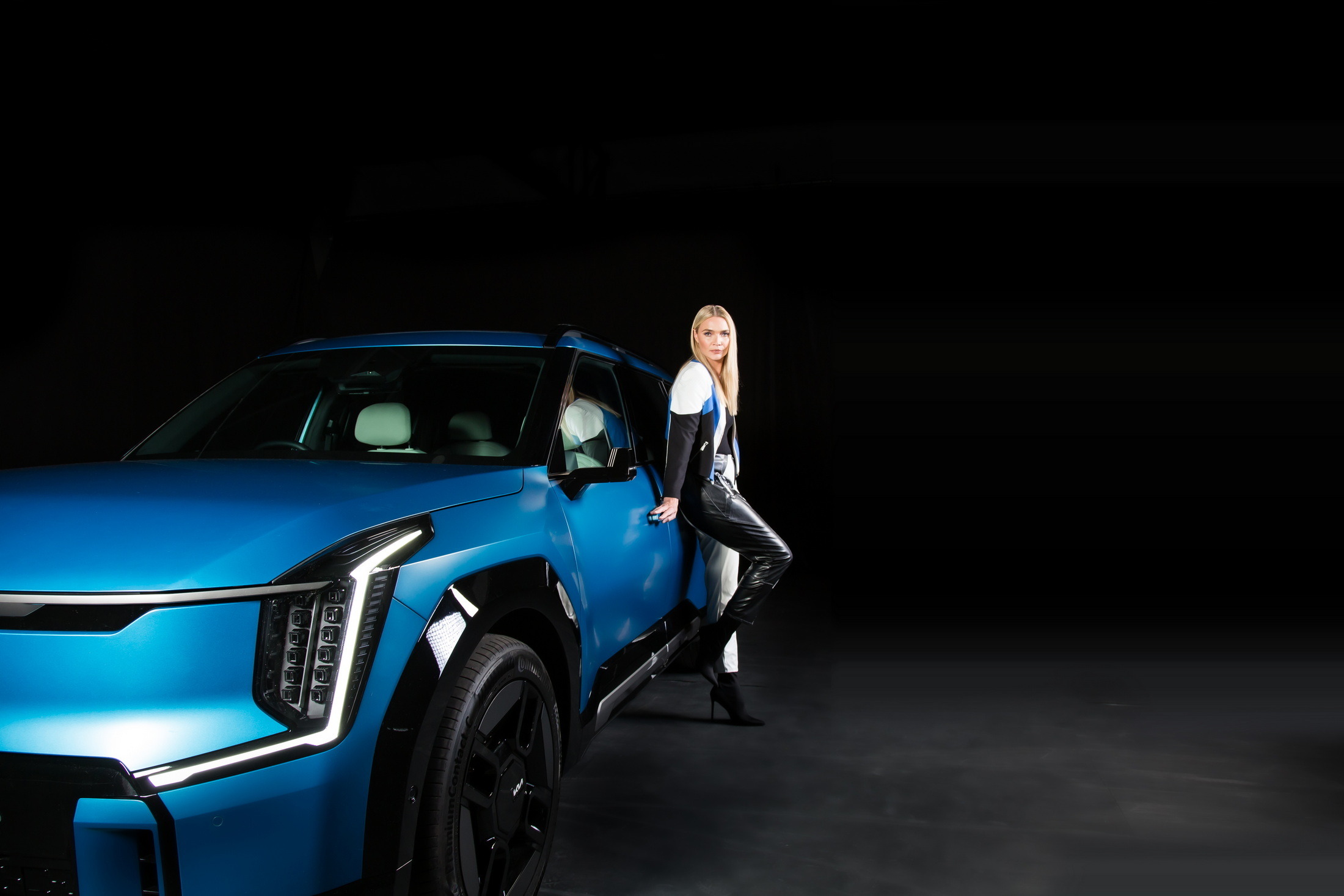 2023 Kia EV9 Jodie Kidd Lightning 9