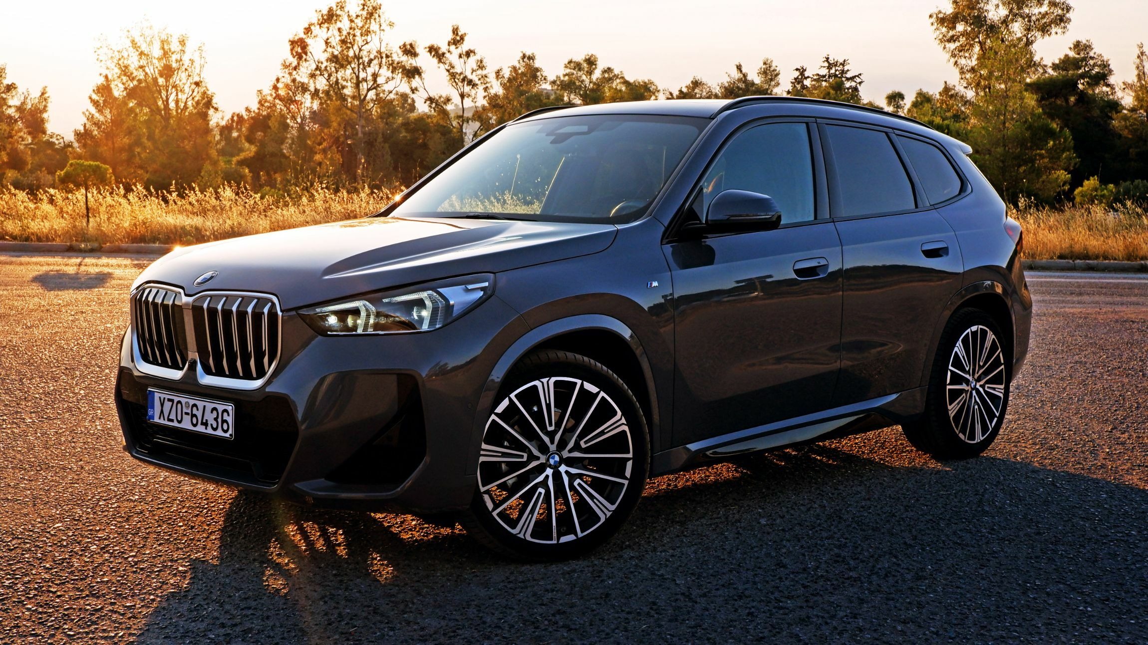 BMW X1 sDrive18i - Exterior (1)