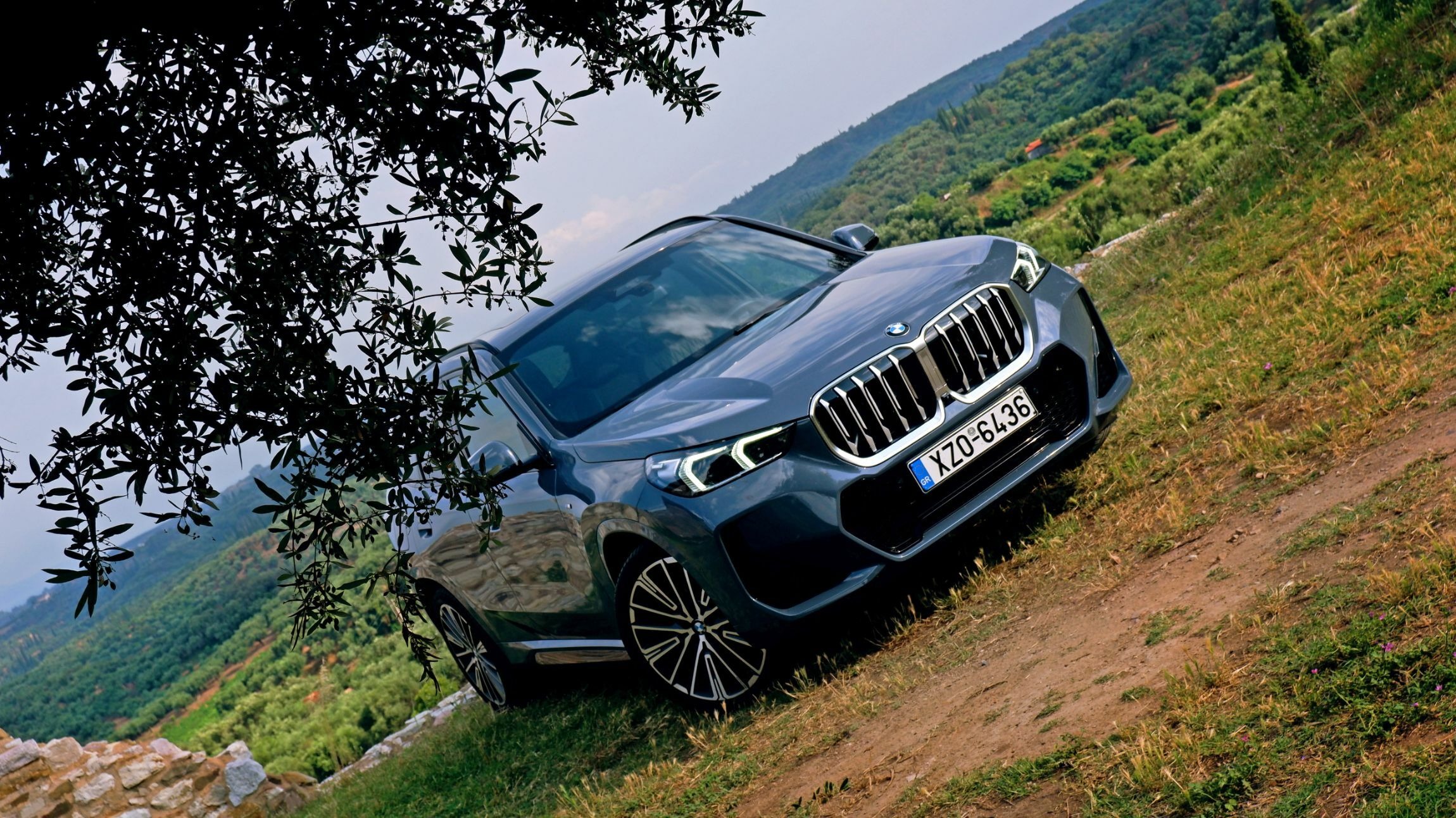 BMW X1 sDrive18i - Exterior (10)