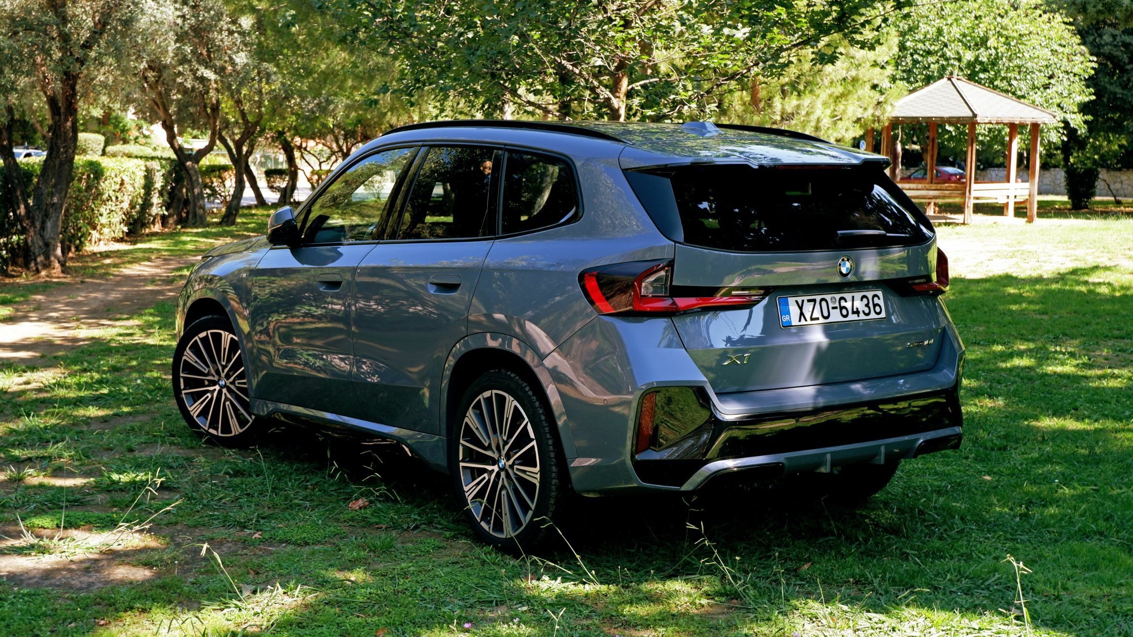 BMW X1 sDrive18i - Exterior (12)