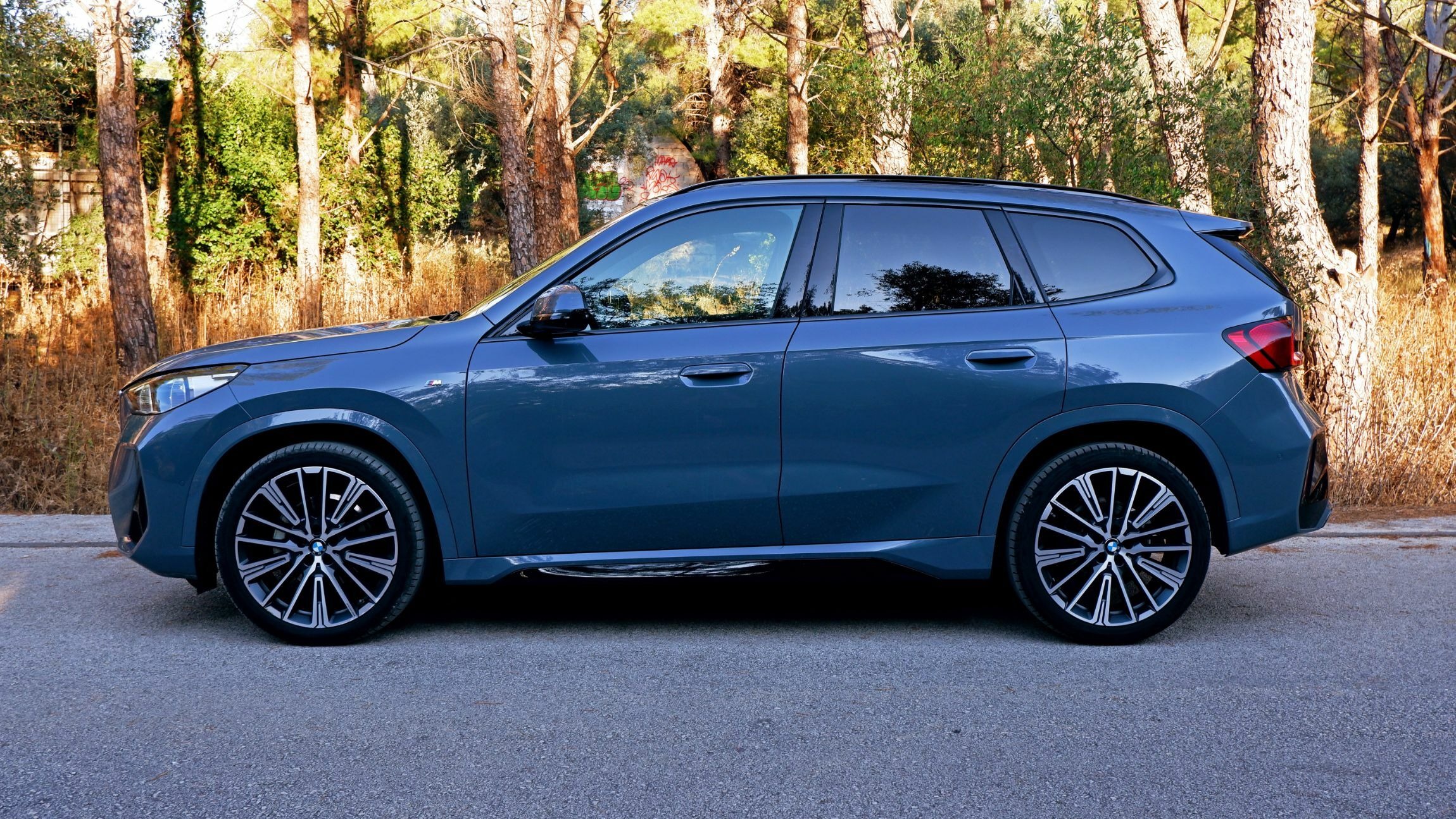 BMW X1 sDrive18i - Exterior (15)