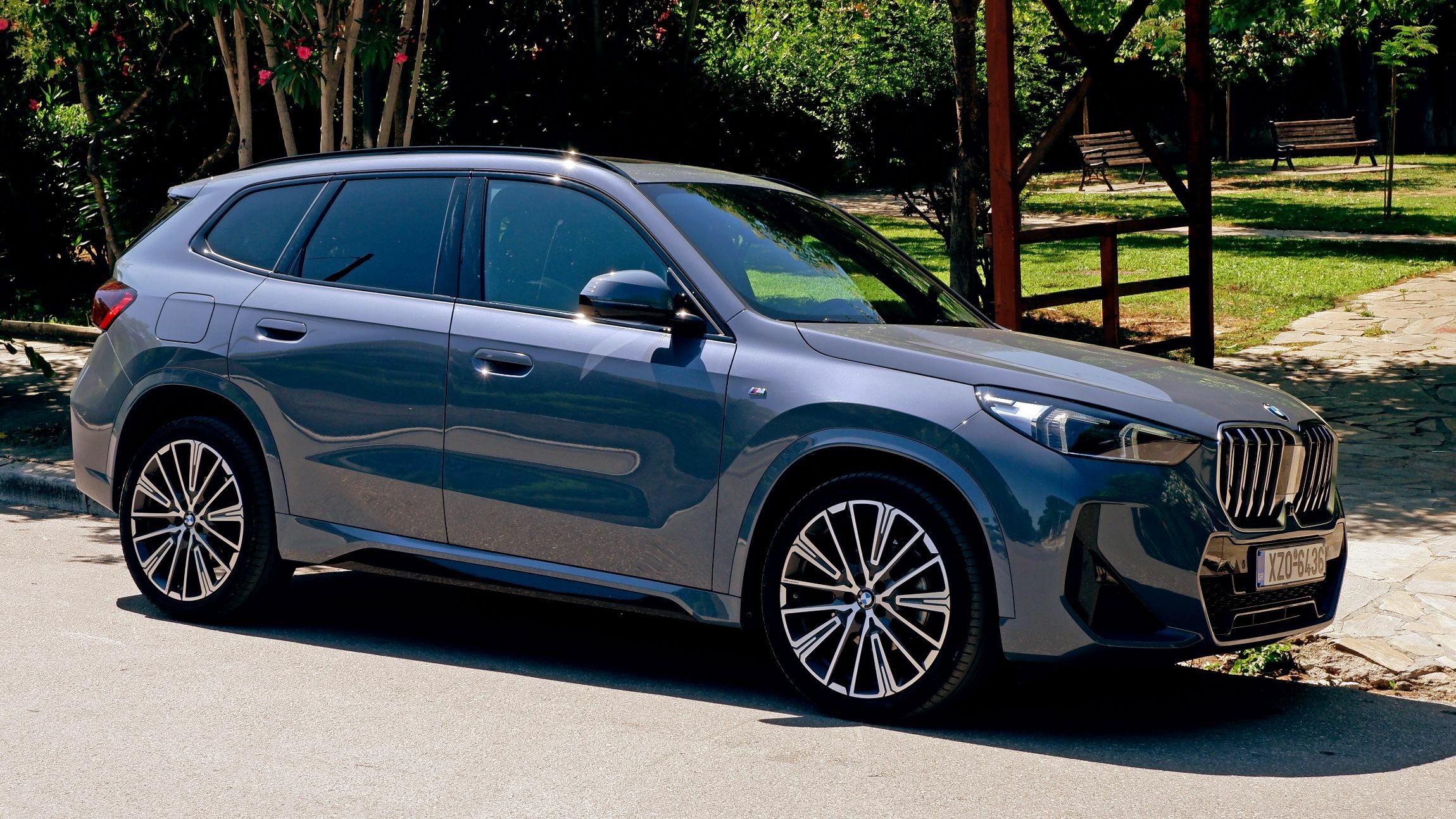 BMW X1 sDrive18i - Exterior (18)