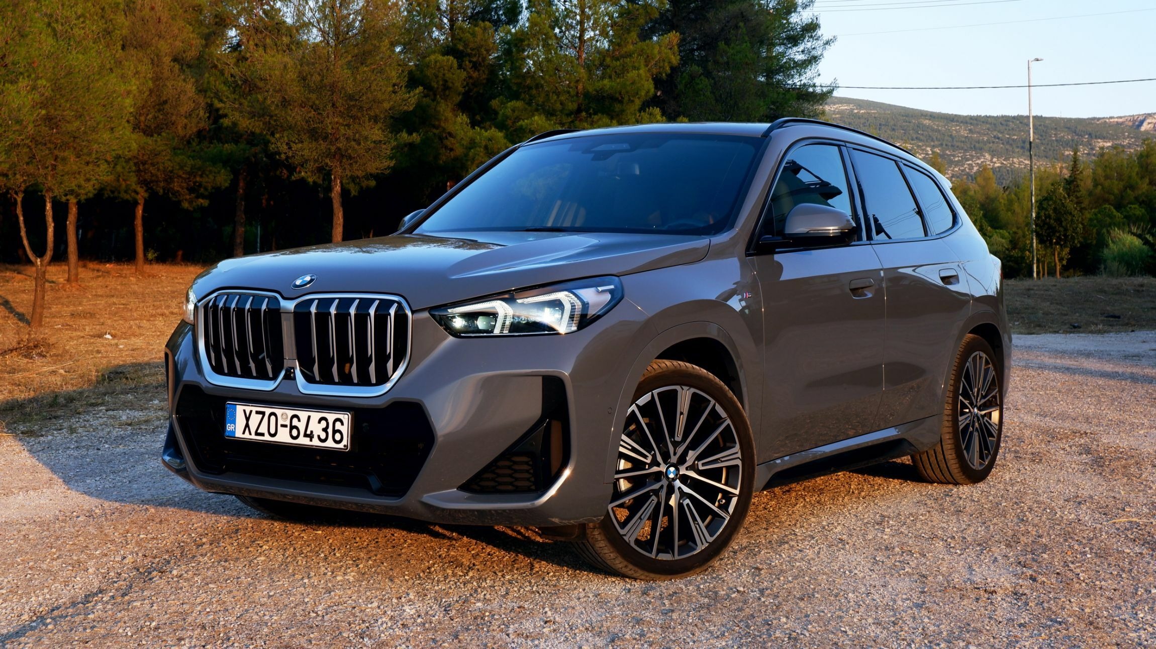 BMW X1 sDrive18i - Exterior (5)