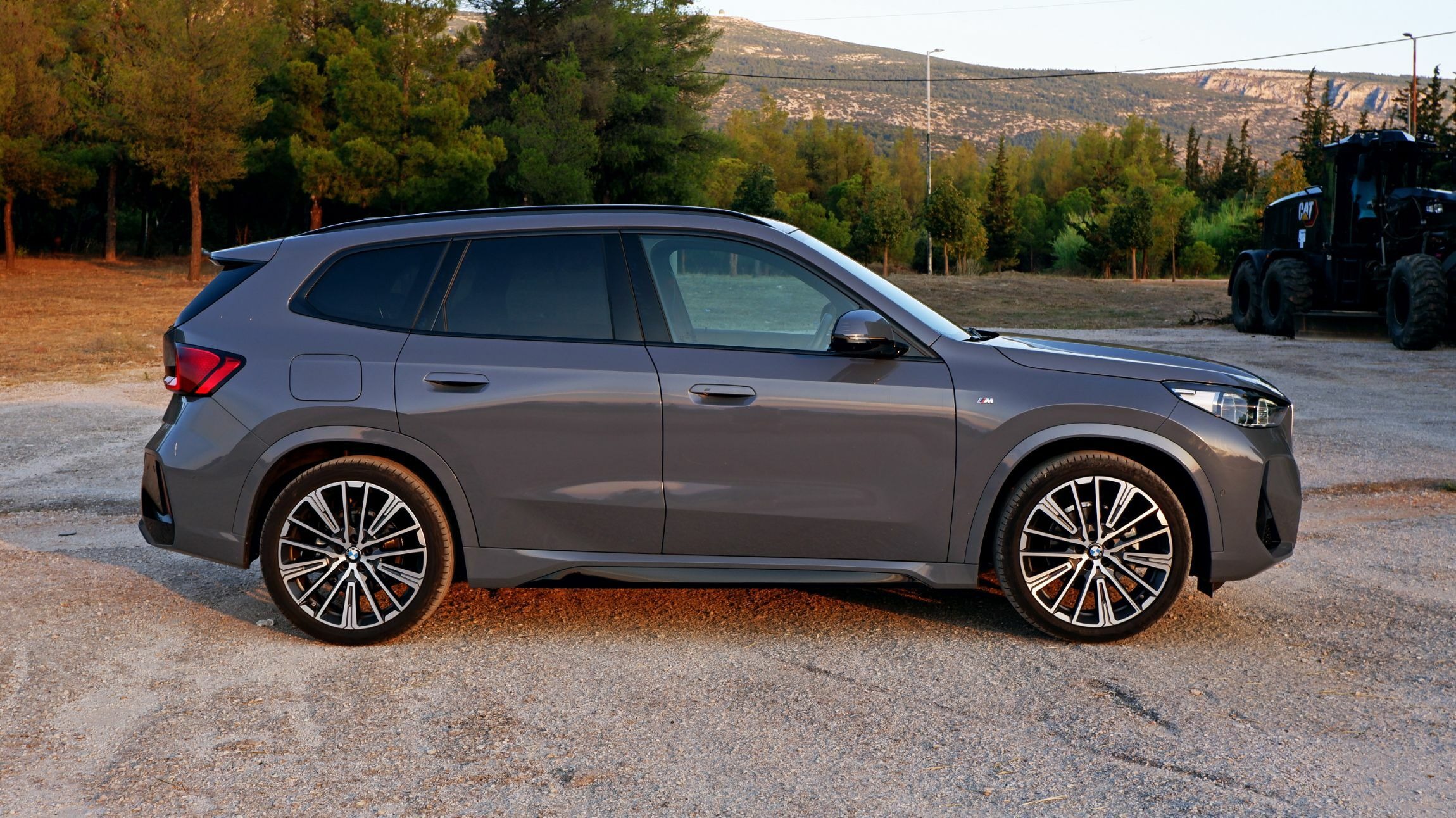 BMW X1 sDrive18i - Exterior (7)