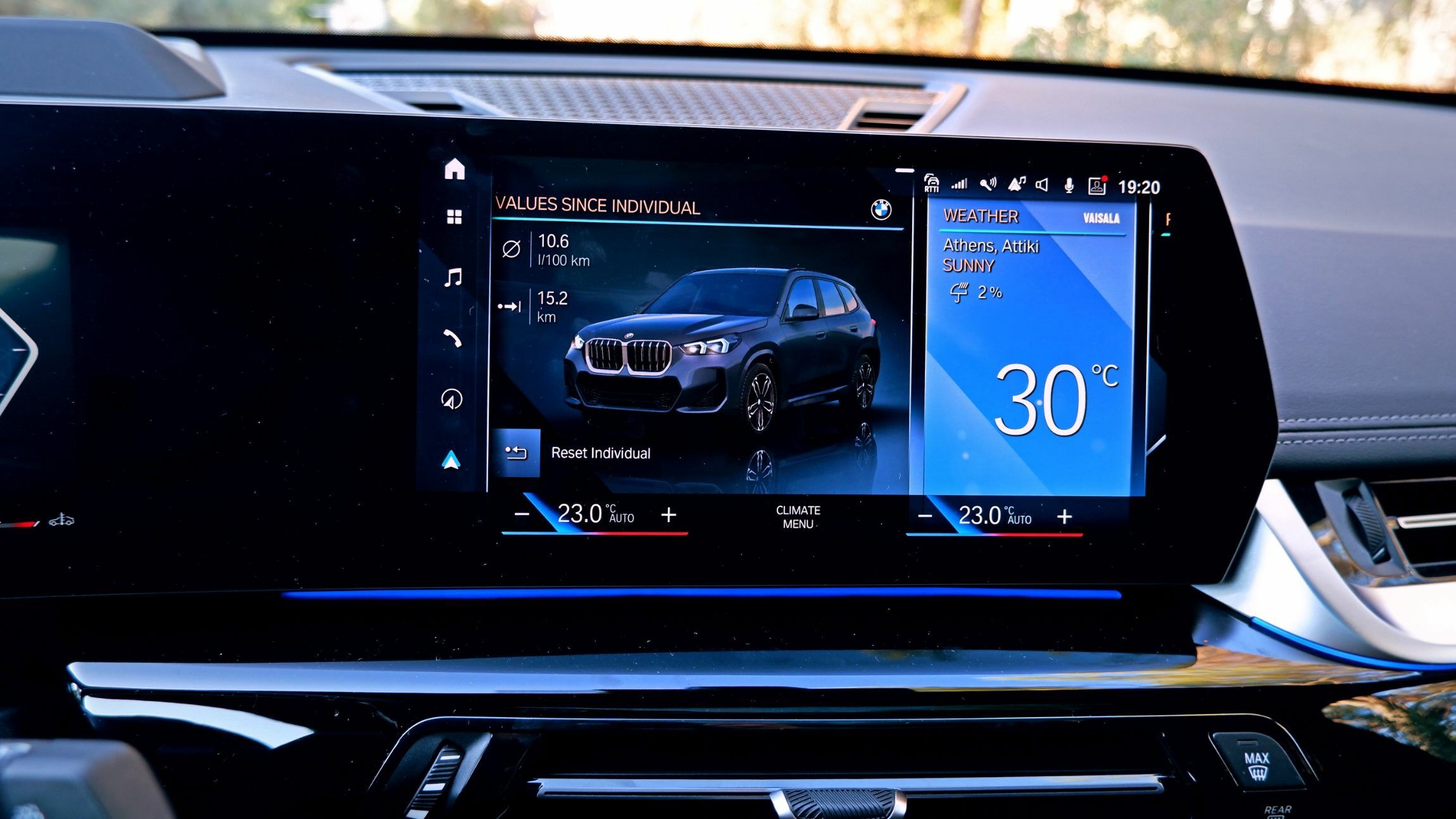 BMW X1 sDrive18i - Interior (12)